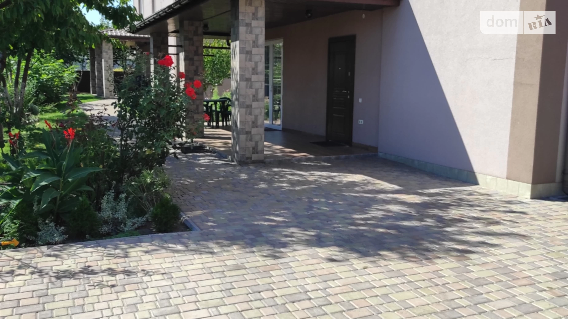 Продается дом на 3 этажа 240 кв. м с бассейном, цена: 690000 $ - фото 2