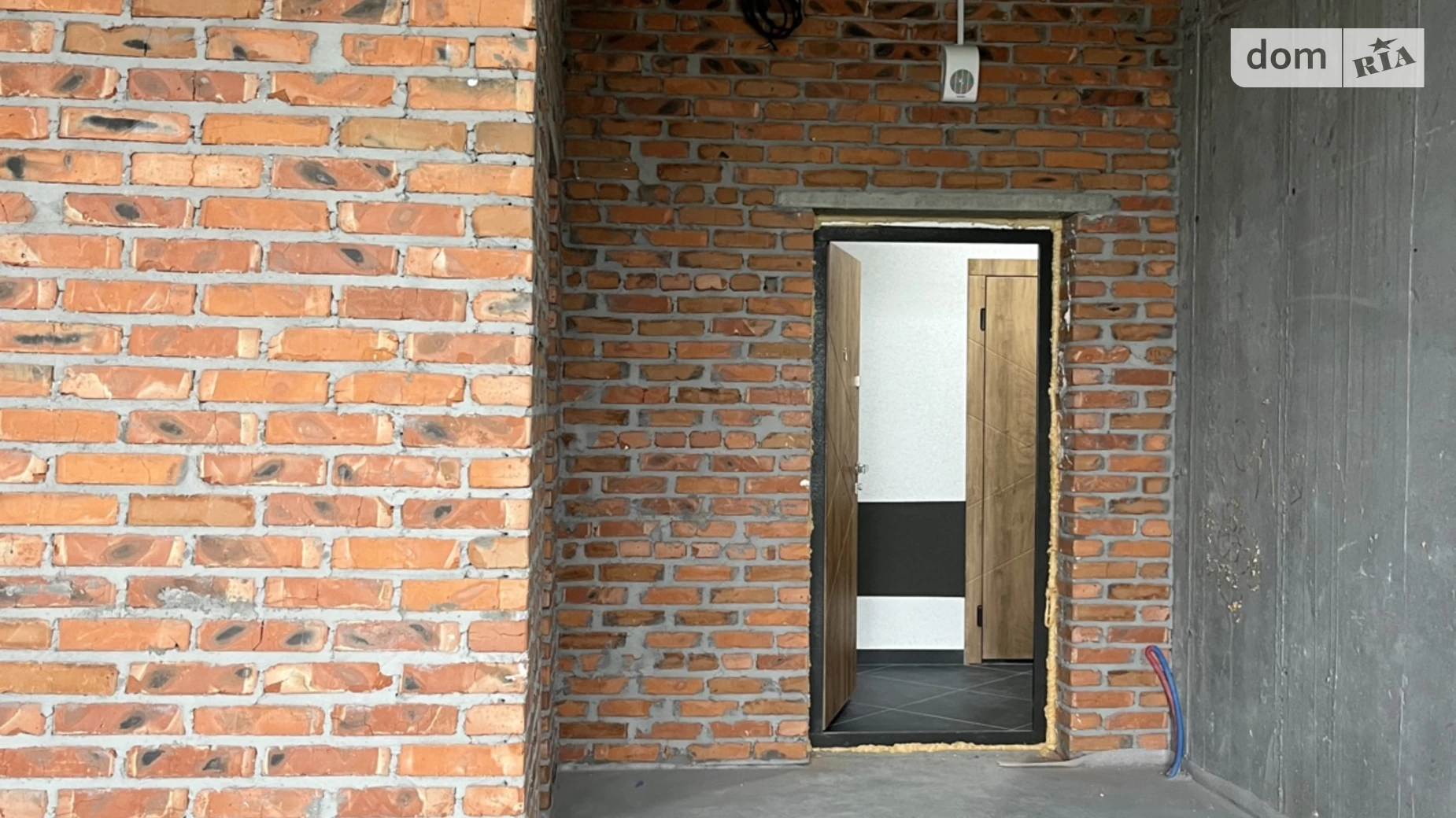 Продается 1-комнатная квартира 36 кв. м в Ирпене, ул. Кобылянской Ольги, 1В/12 - фото 2