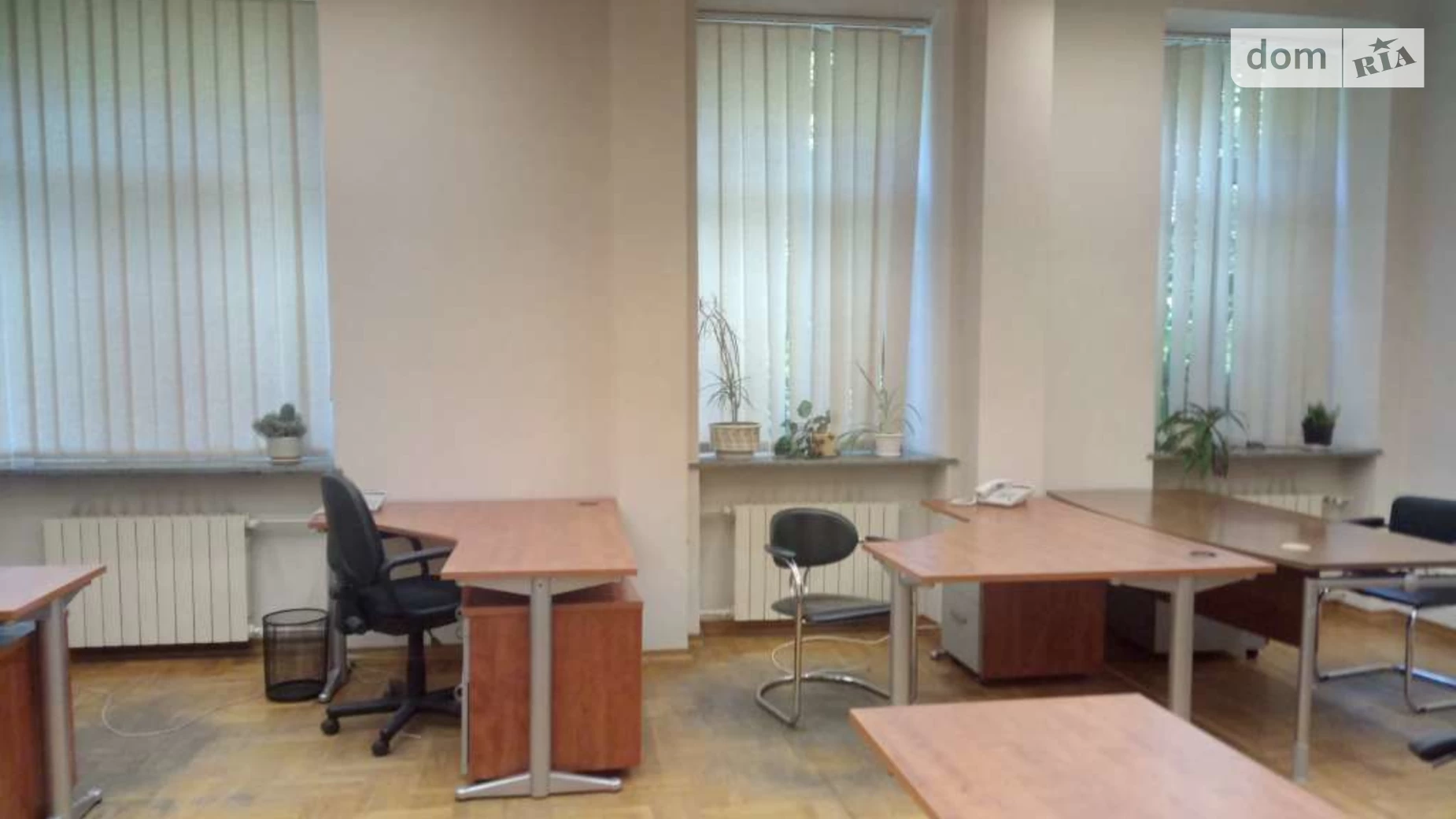 Сдается в аренду офис 220 кв. м в бизнес-центре, цена: 2500 $ - фото 4