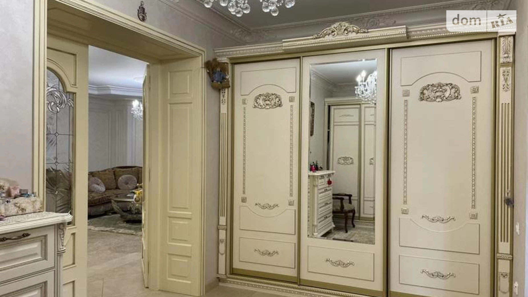 Продается дом на 2 этажа 199.5 кв. м с садом, цена: 450000 $ - фото 2