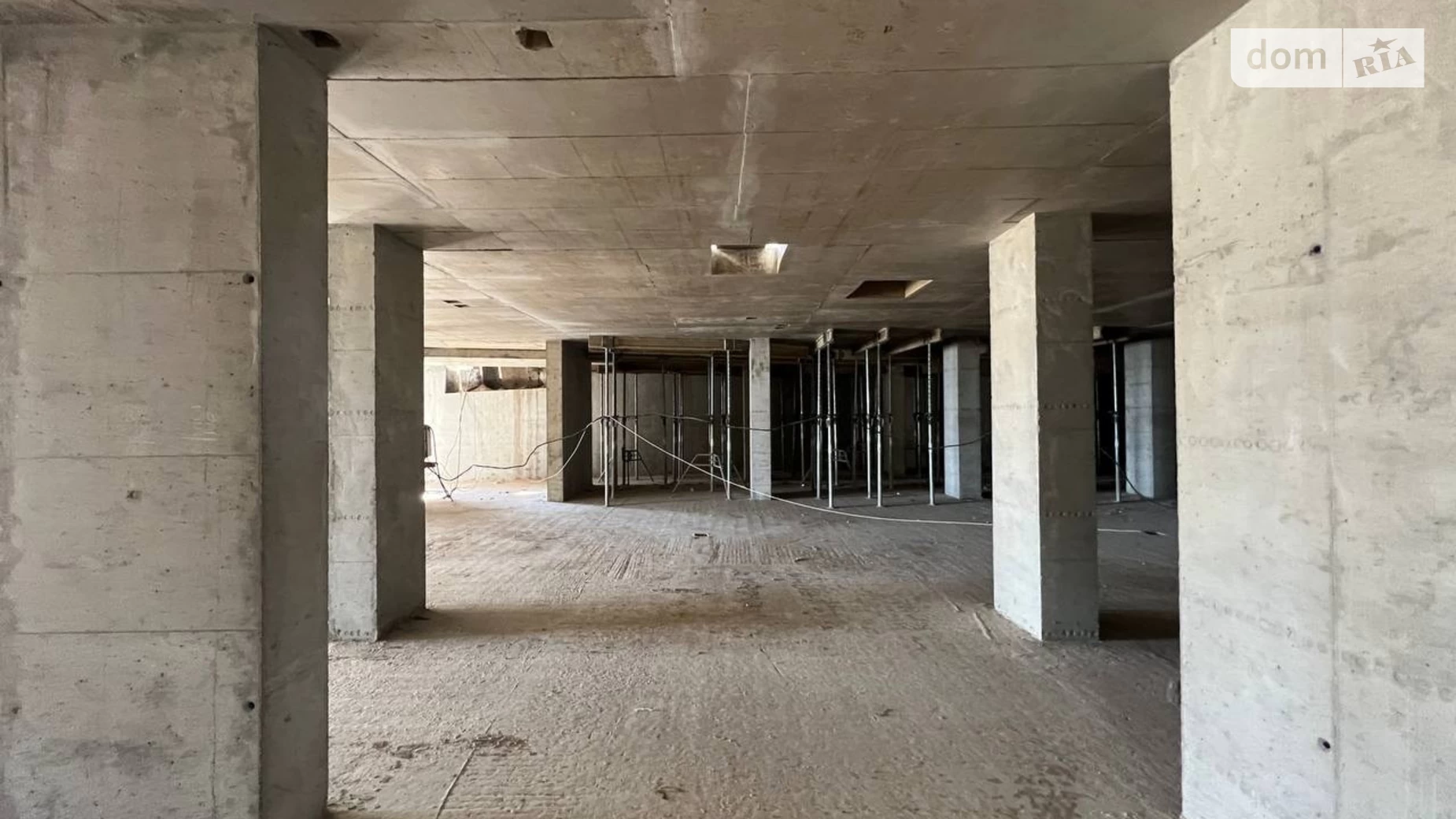 Продается подземный паркинг под легковое авто на 16 кв. м, цена: 25000 $ - фото 2