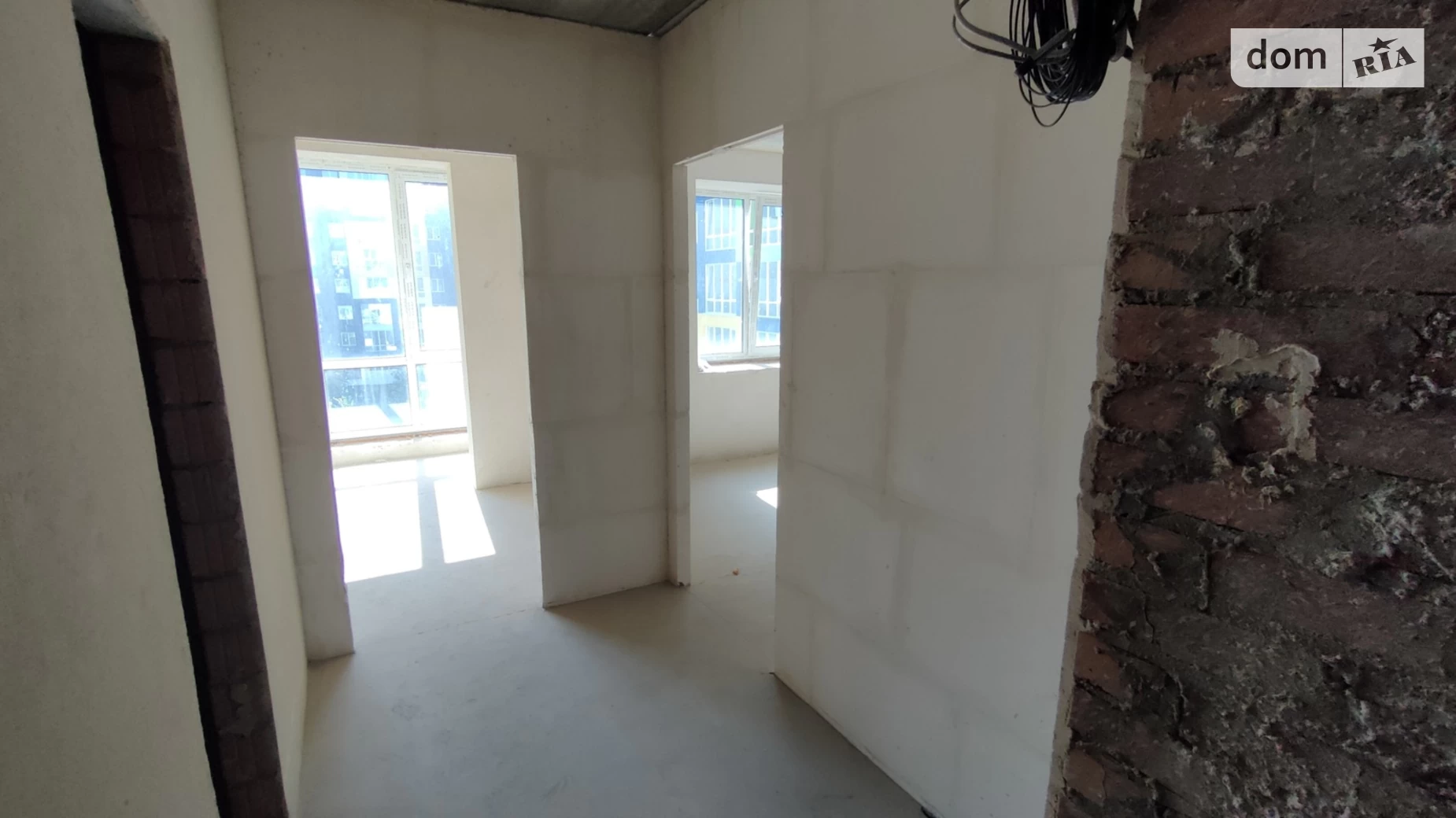 Продается 1-комнатная квартира 36.3 кв. м в Буче, ул. Вишневая, 35 - фото 2