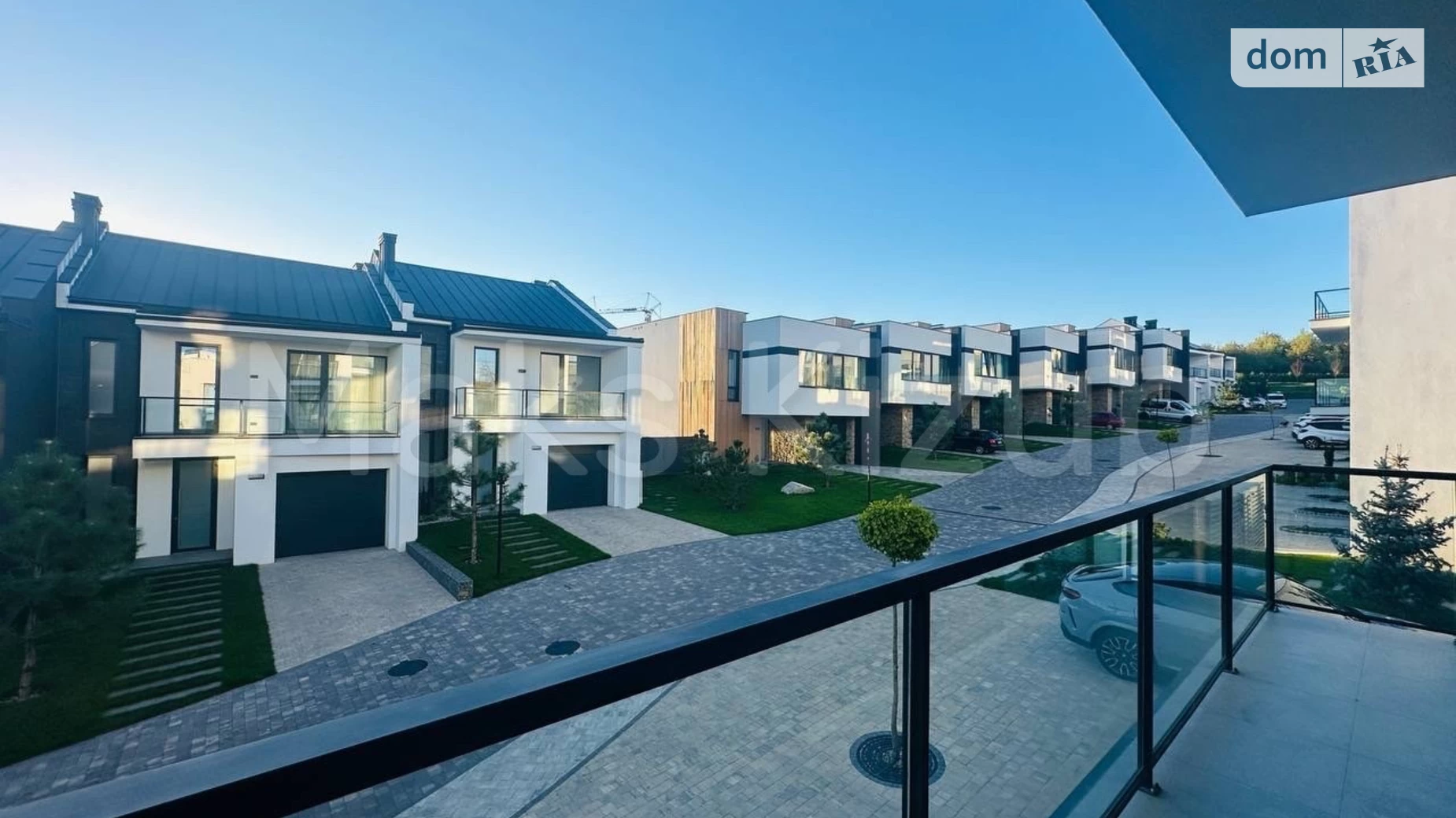 Продается 1-комнатная квартира 45 кв. м в, цена: 121000 $ - фото 2