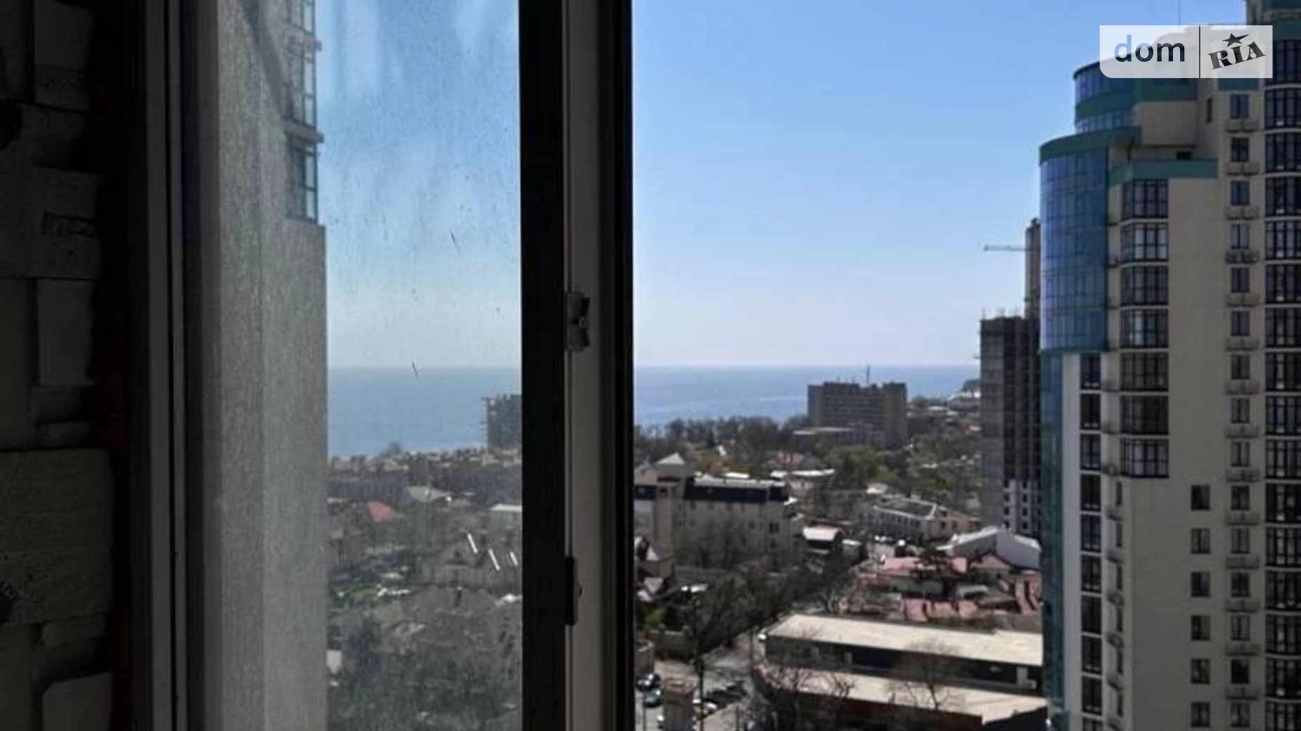 Продається 1-кімнатна квартира 63.8 кв. м у Одесі, Фонтанська дор., 118А/3 - фото 2