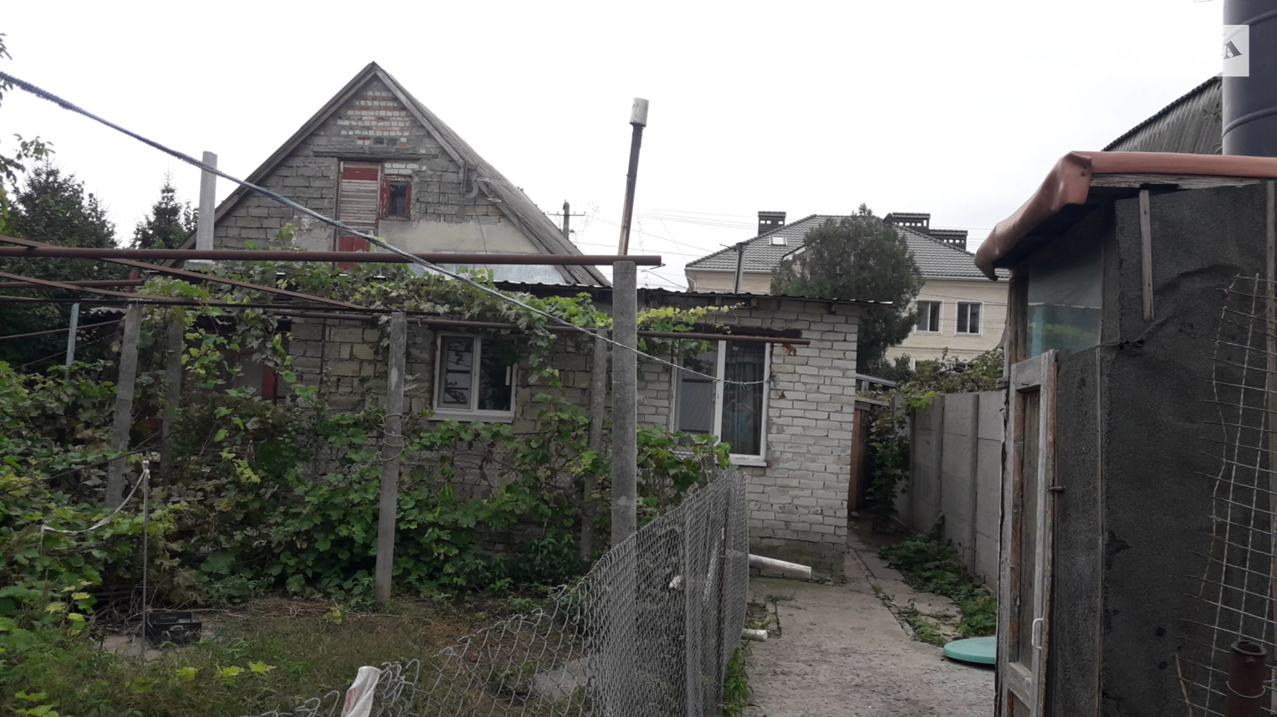 Продается дом на 2 этажа 200 кв. м с беседкой, цена: 279999 $ - фото 3