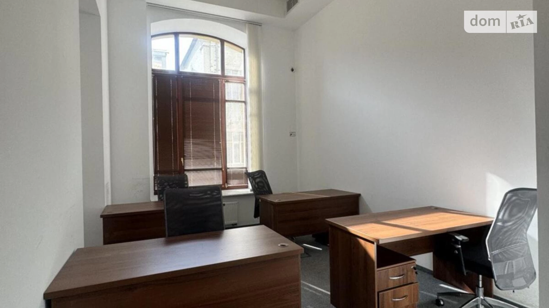 Сдается в аренду офис 336 кв. м в бизнес-центре, цена: 5000 $ - фото 3