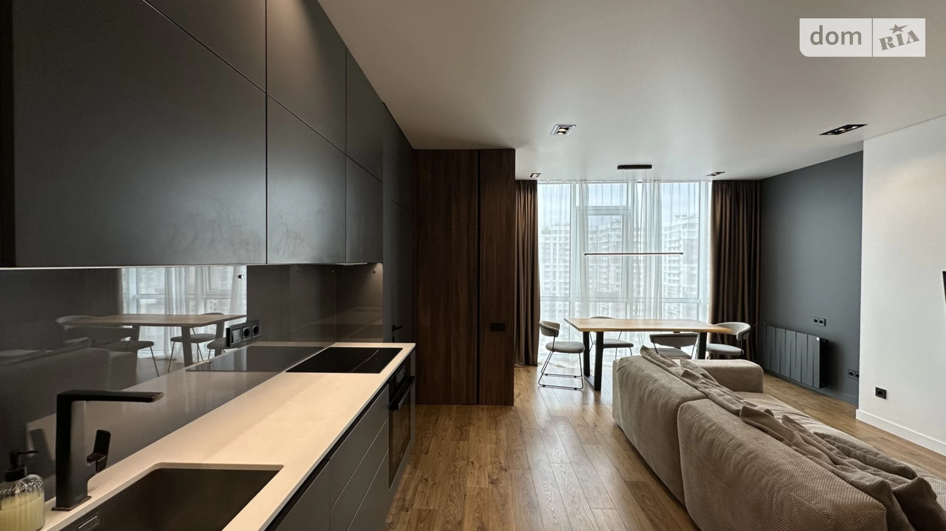 Продается 1-комнатная квартира 46 кв. м в Одессе, ул. Генуэзская, 3А - фото 2