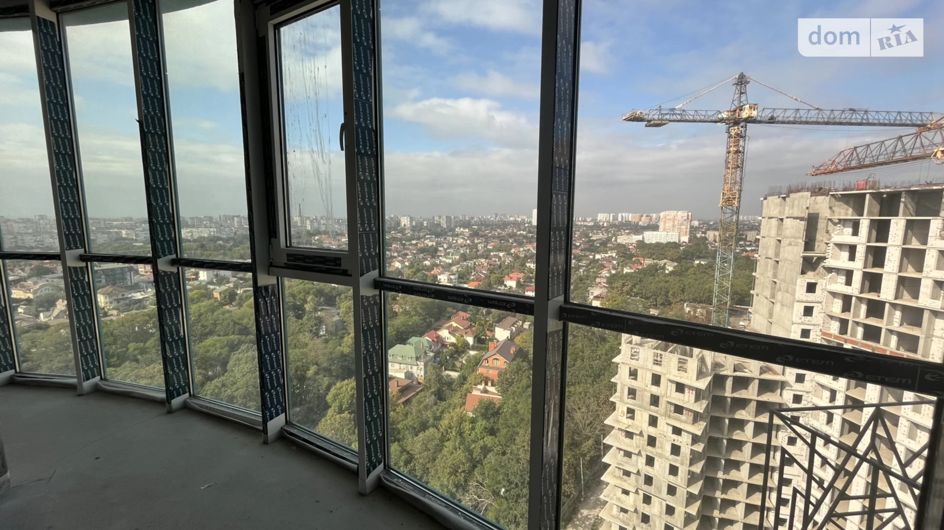 Продається 1-кімнатна квартира 59 кв. м у Одесі, Фонтанська дор., 118А/3 - фото 2
