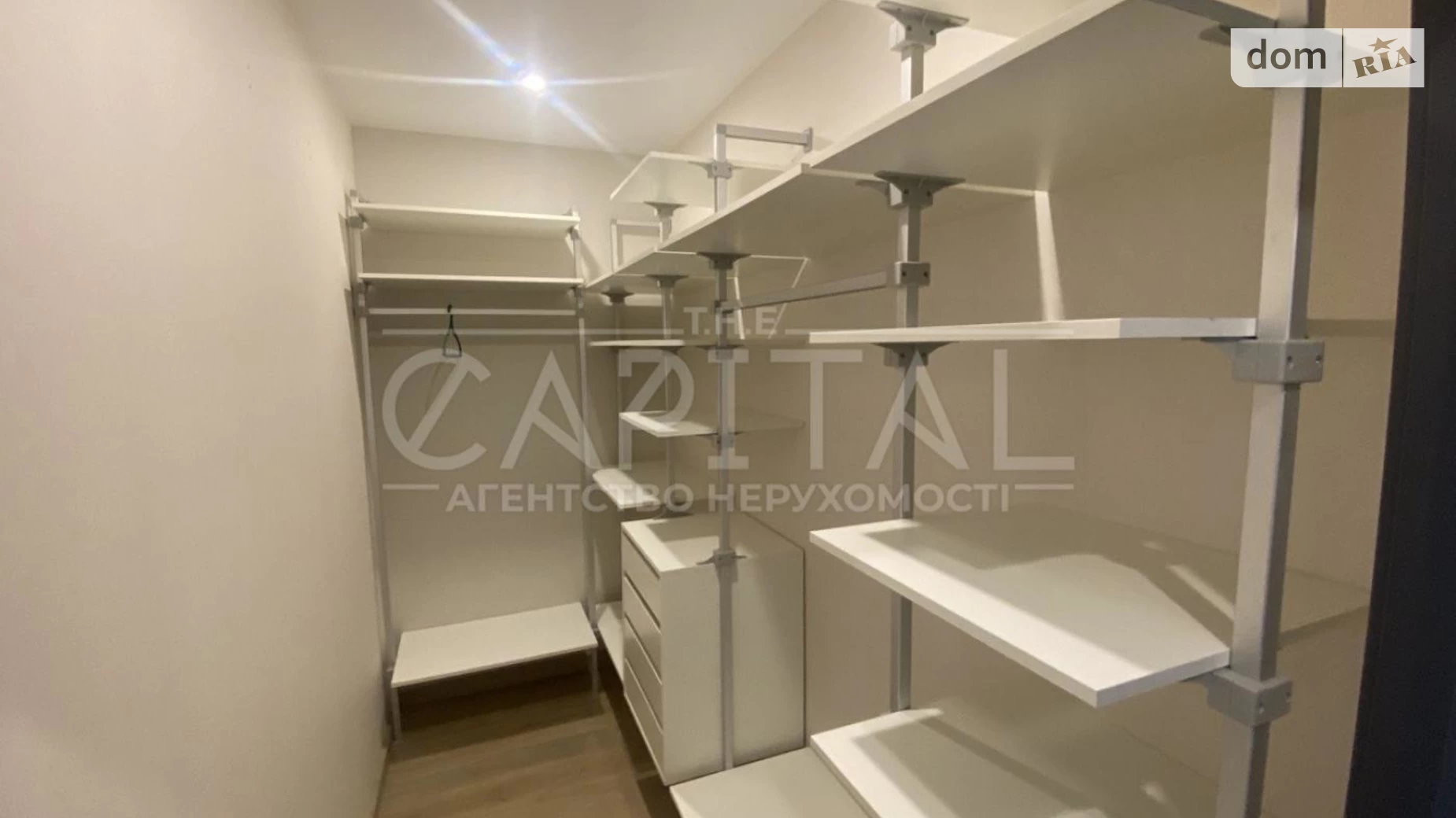 Сдается в аренду офис 93 кв. м в бизнес-центре, цена: 1300 $ - фото 2