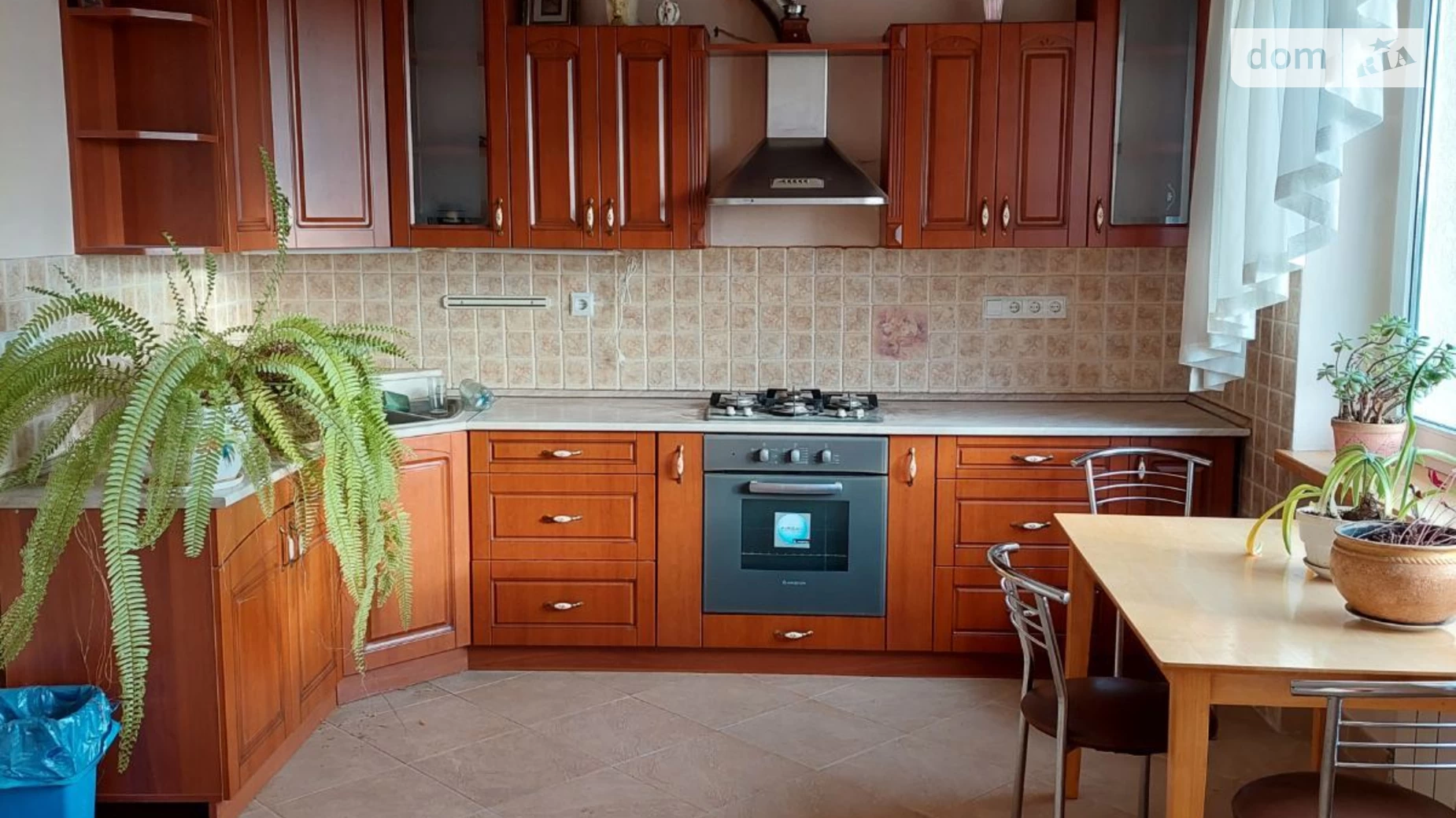 Продается дом на 3 этажа 480 кв. м с балконом, цена: 300000 $ - фото 5