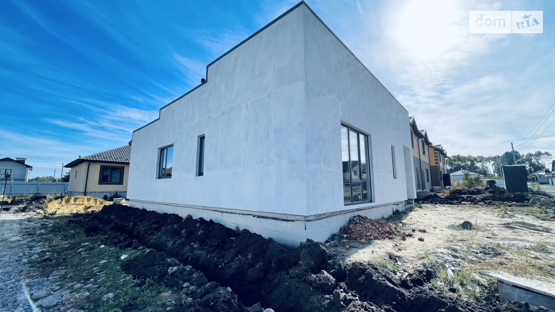 Продается одноэтажный дом 105 кв. м с гаражом, цена: 100000 $ - фото 2