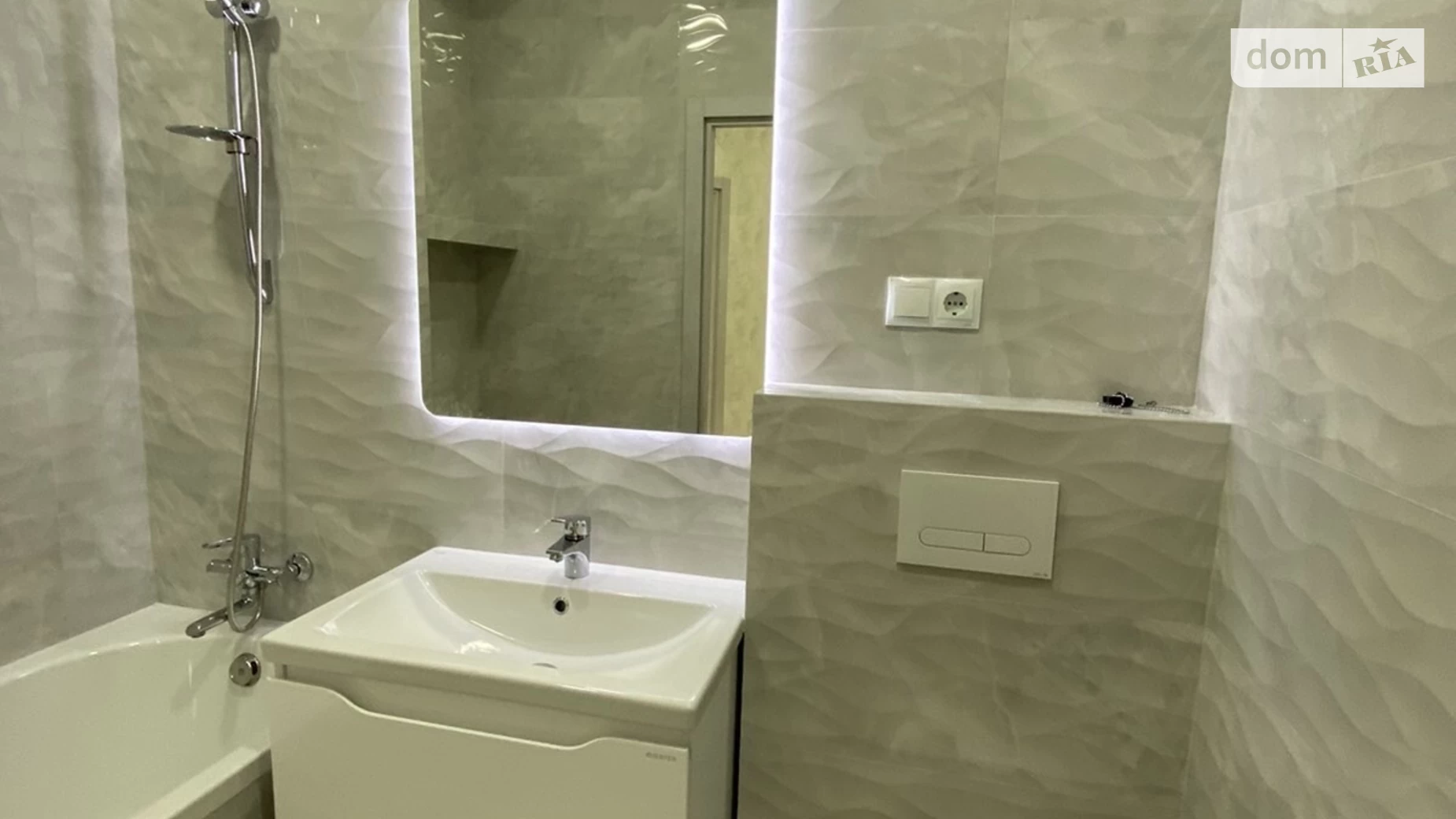 Продается 1-комнатная квартира 34 кв. м в Одессе, ул. Инглези, 2 корпус 5 - фото 3