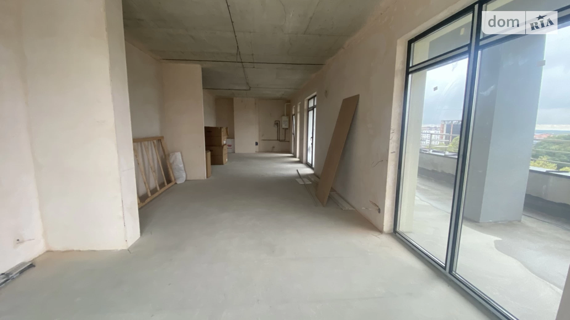 Продається 4-кімнатна квартира 243 кв. м у Ужгороді, наб. Слов'янська, 25 - фото 2