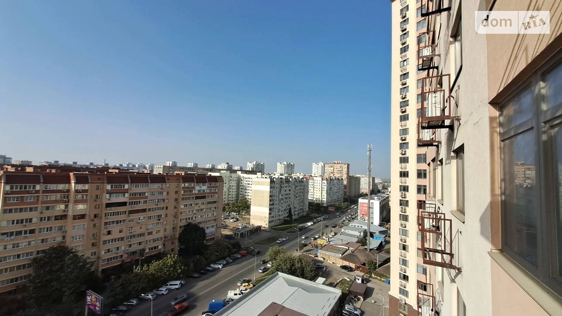 Продається 1-кімнатна квартира 43.4 кв. м у Одесі, вул. Академіка Сахарова, 3Б - фото 2