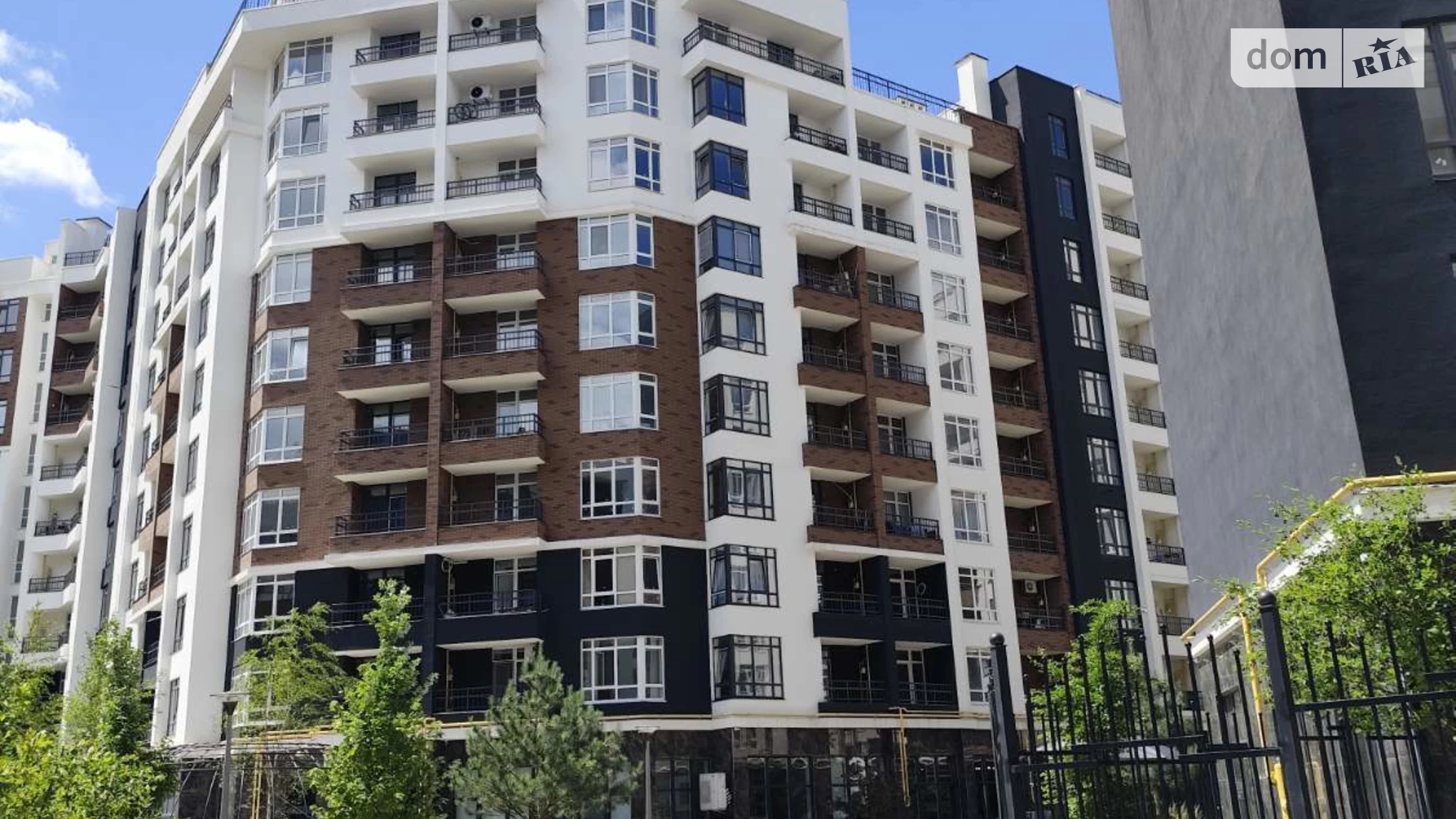 Продается 1-комнатная квартира 39.1 кв. м в Ирпене, ул. Кобылянской Ольги, 1В/22 - фото 2