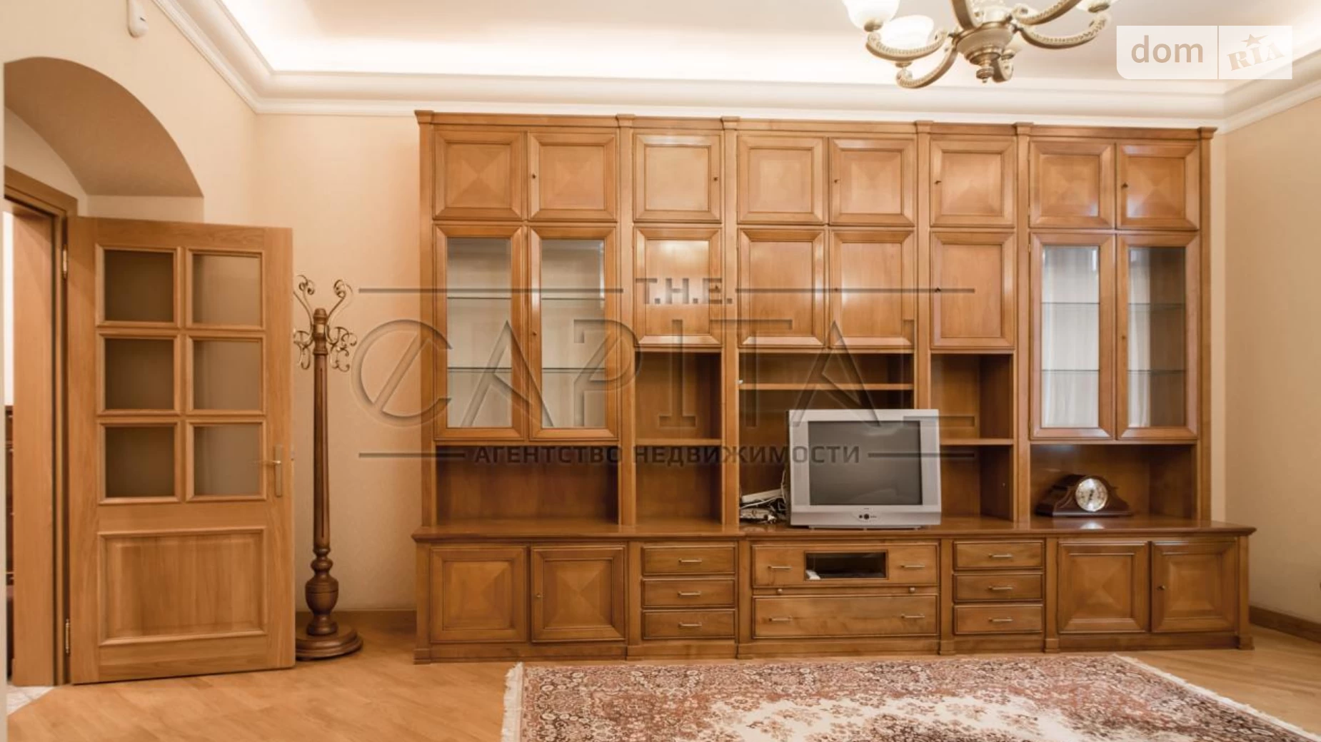 Продается 2-комнатная квартира 72 кв. м в Киеве, ул. Банковая, 1/10 - фото 2