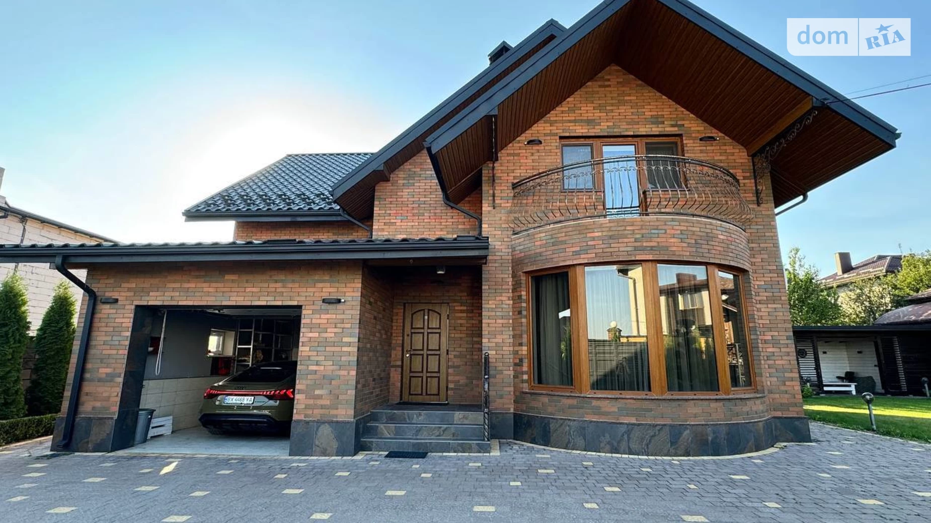 Продается дом на 2 этажа 220 кв. м с бассейном, цена: 340000 $ - фото 2