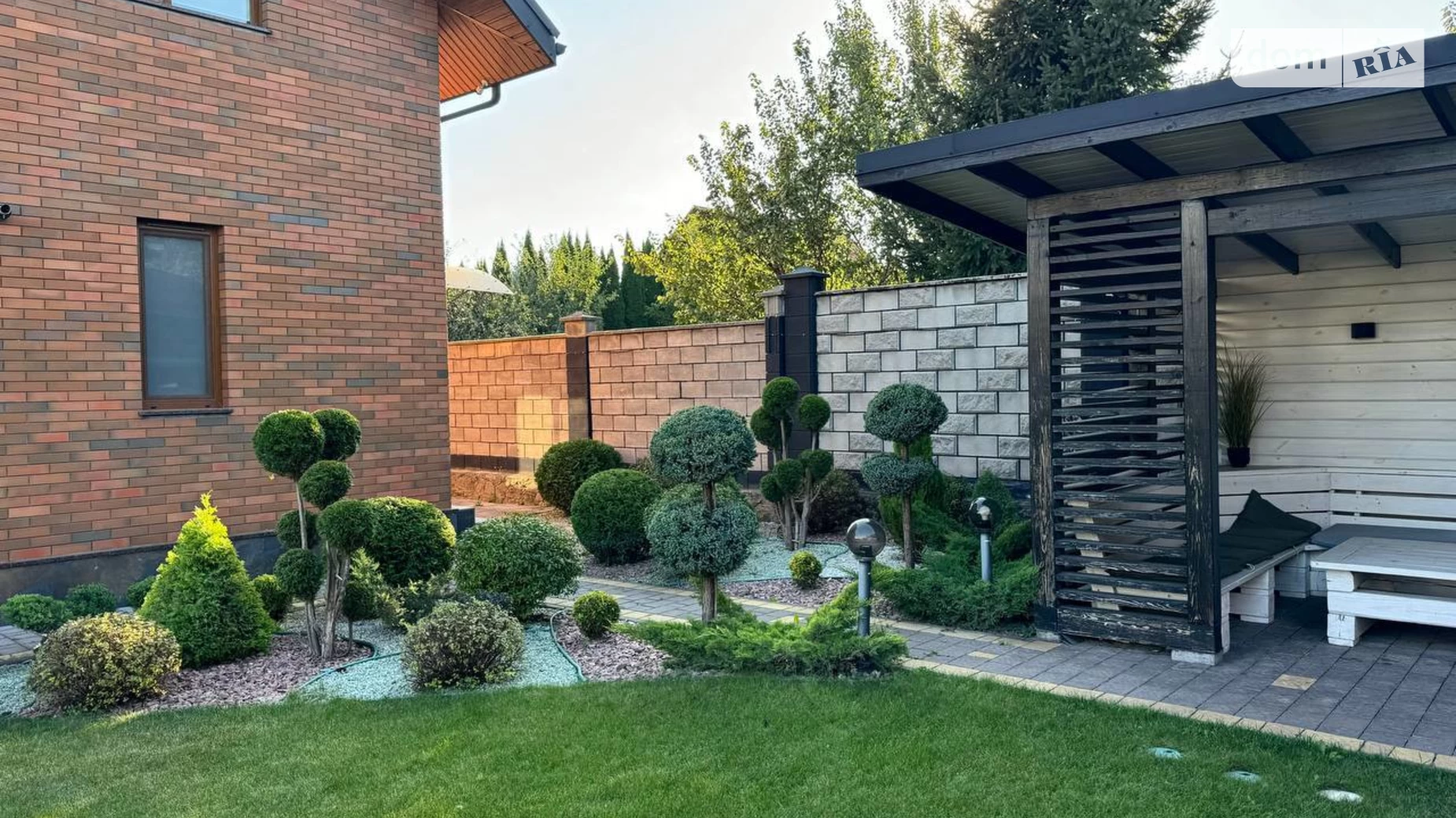 Продается дом на 2 этажа 220 кв. м с бассейном, цена: 340000 $ - фото 4