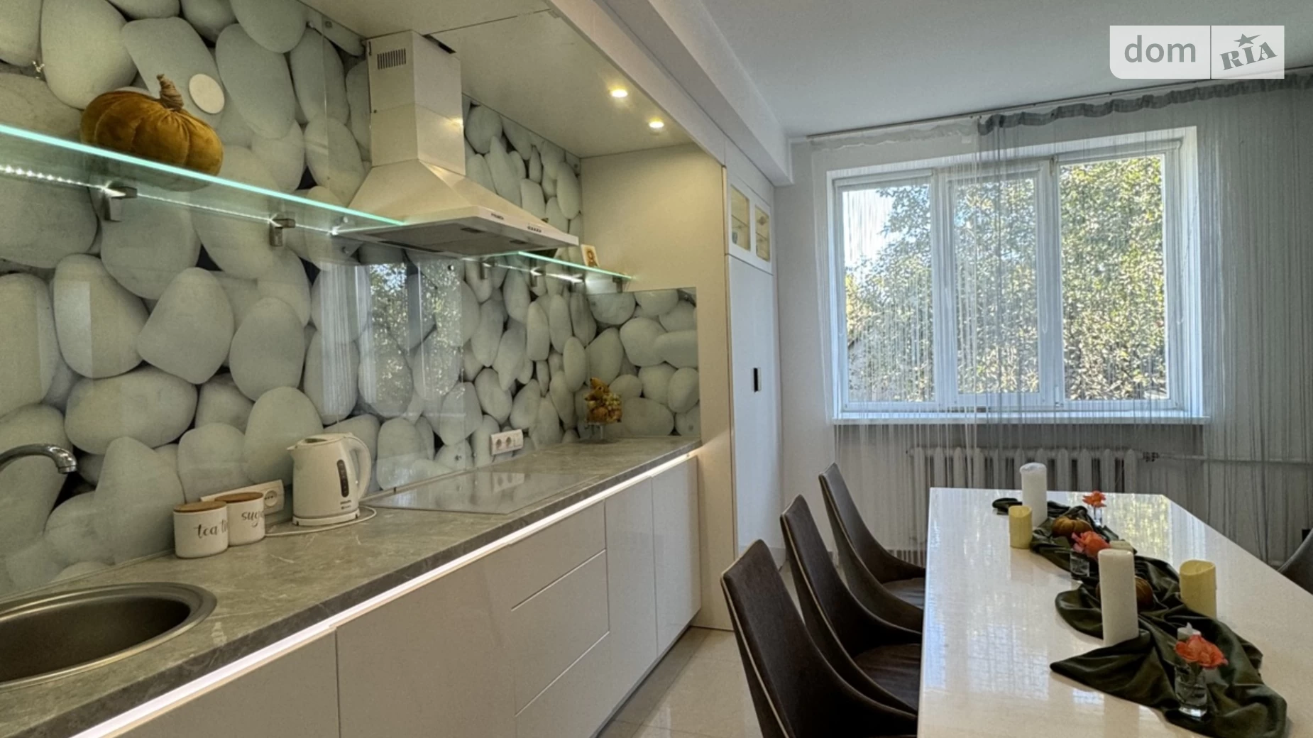 Продается дом на 2 этажа 200 кв. м с беседкой, цена: 130000 $ - фото 2