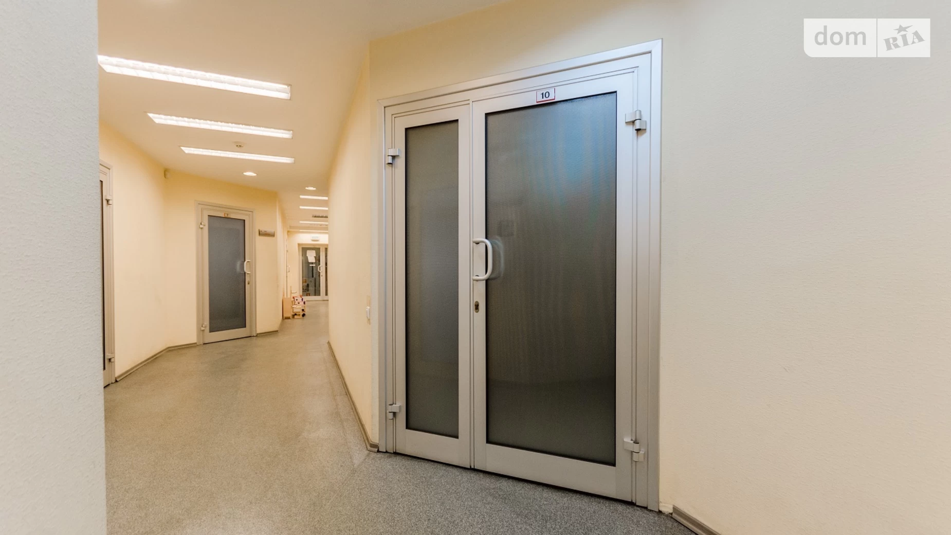 Здається в оренду офіс 22 кв. м в бізнес-центрі, цена: 8800 грн - фото 3