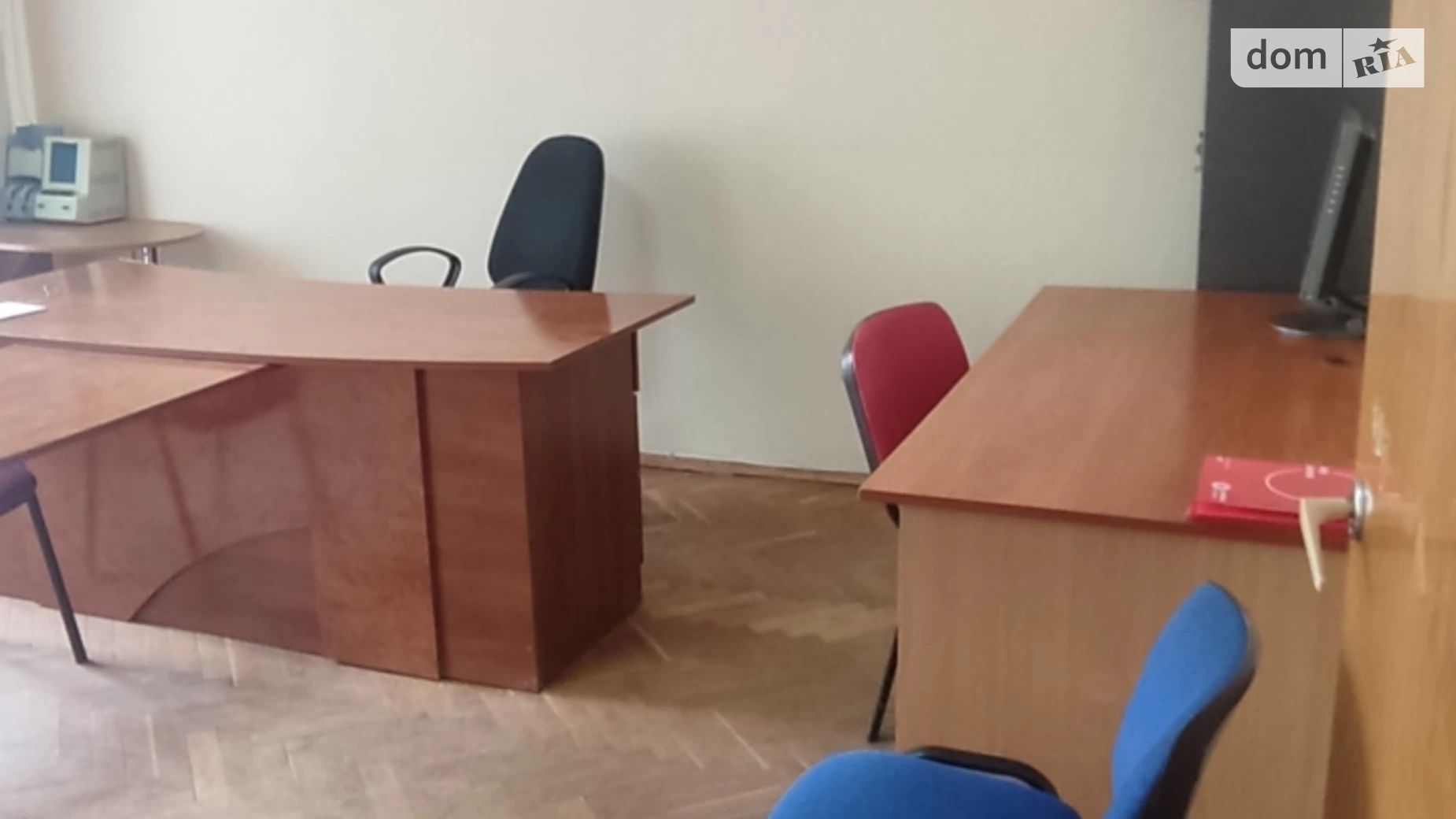 Сдается в аренду офис 28 кв. м в бизнес-центре, цена: 3000 грн - фото 4