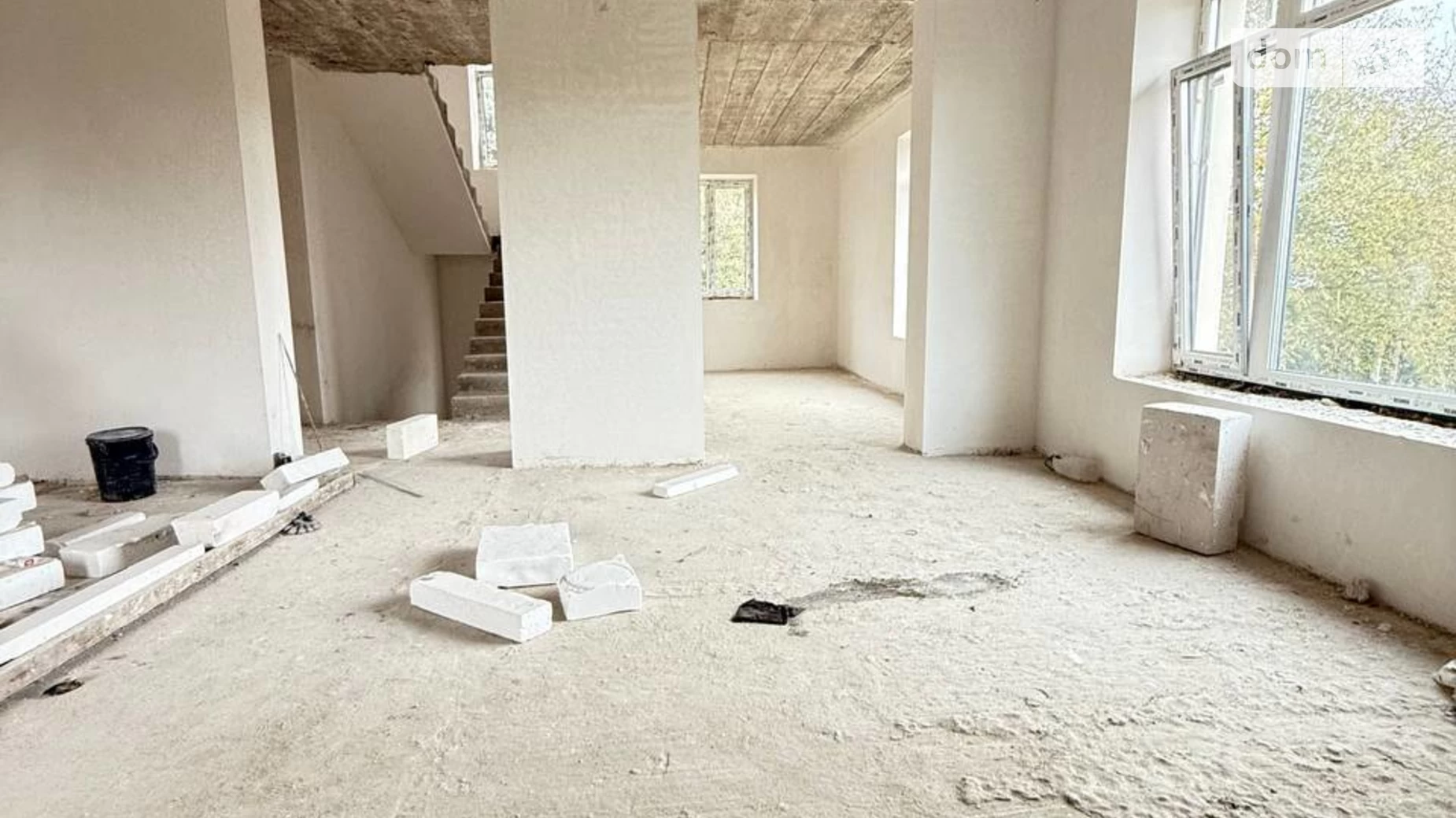 Продается дом на 3 этажа 285 кв. м с балконом, цена: 215000 $ - фото 5