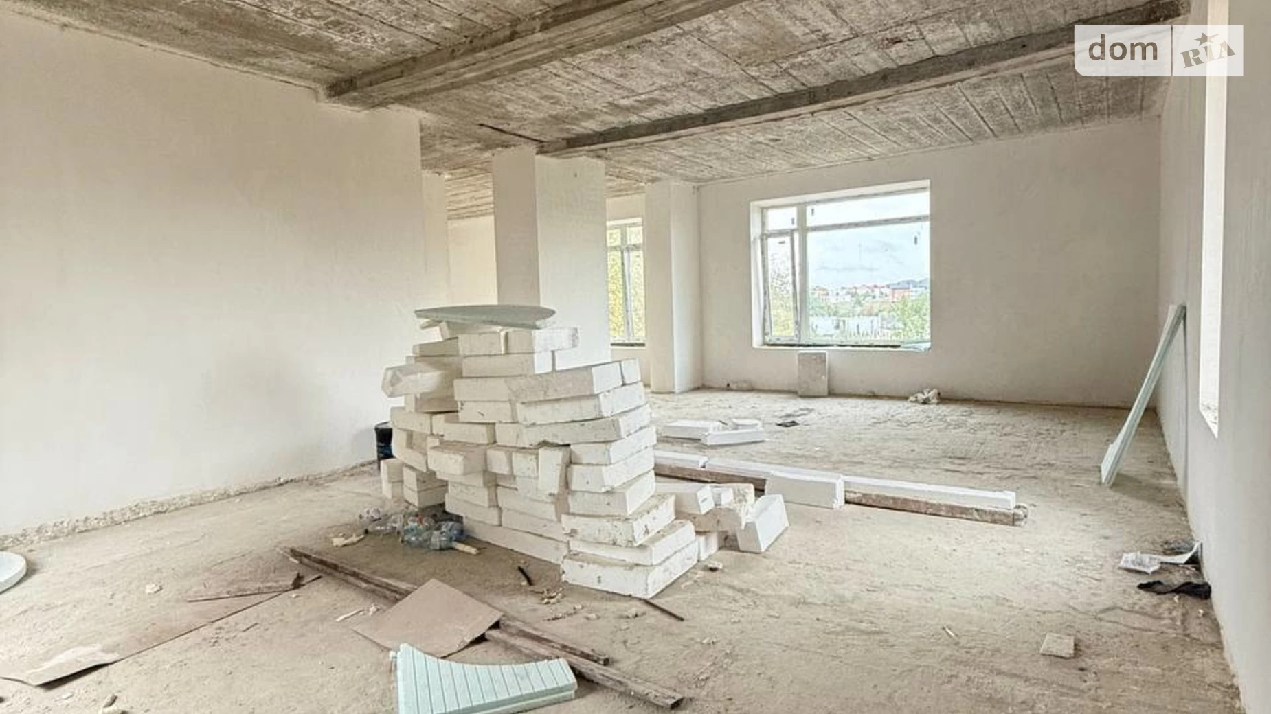 Продается дом на 3 этажа 285 кв. м с балконом, цена: 215000 $ - фото 4