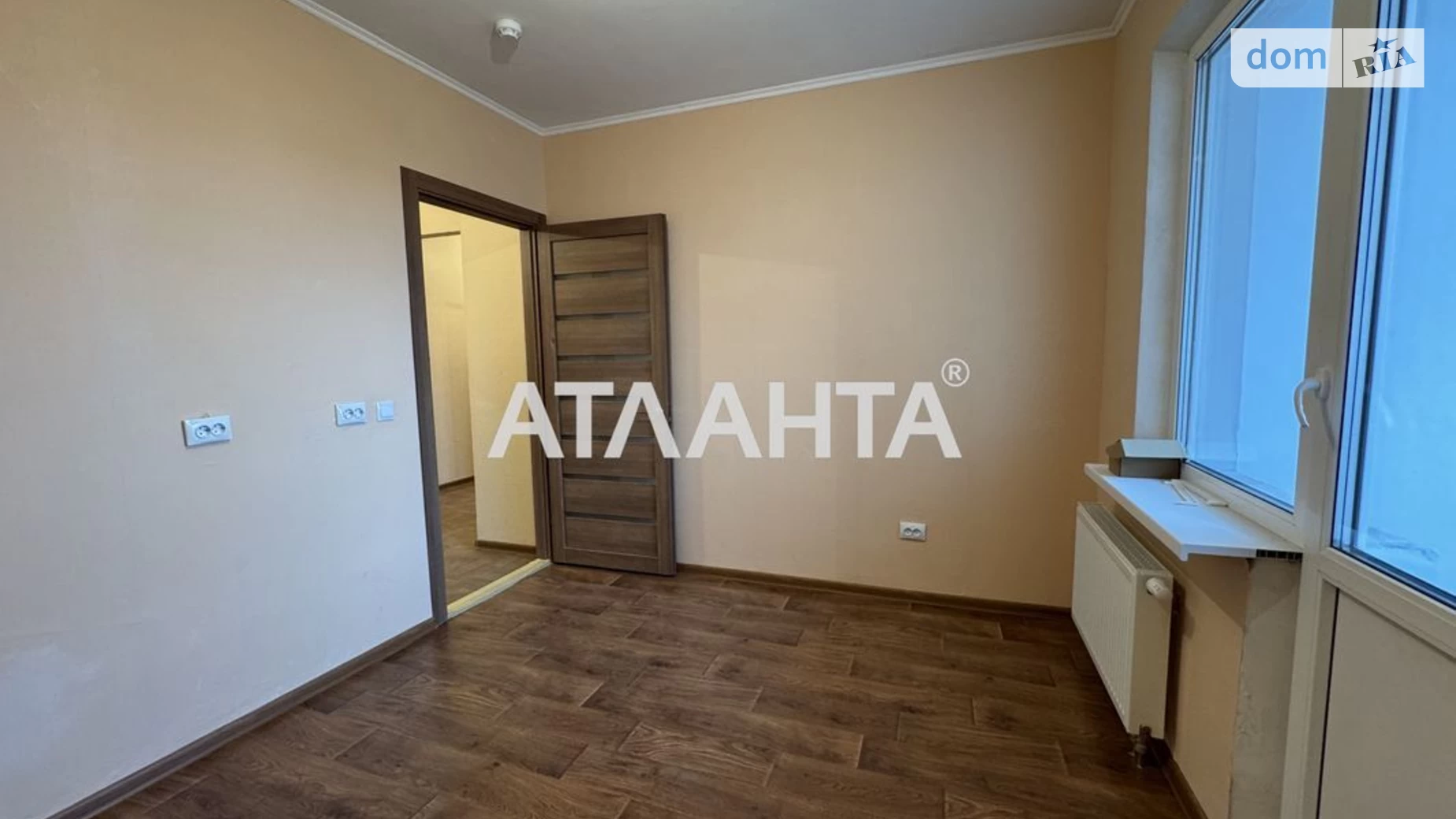 Продается 1-комнатная квартира 49 кв. м в Киеве, ул. Коноплянская, 22А - фото 2