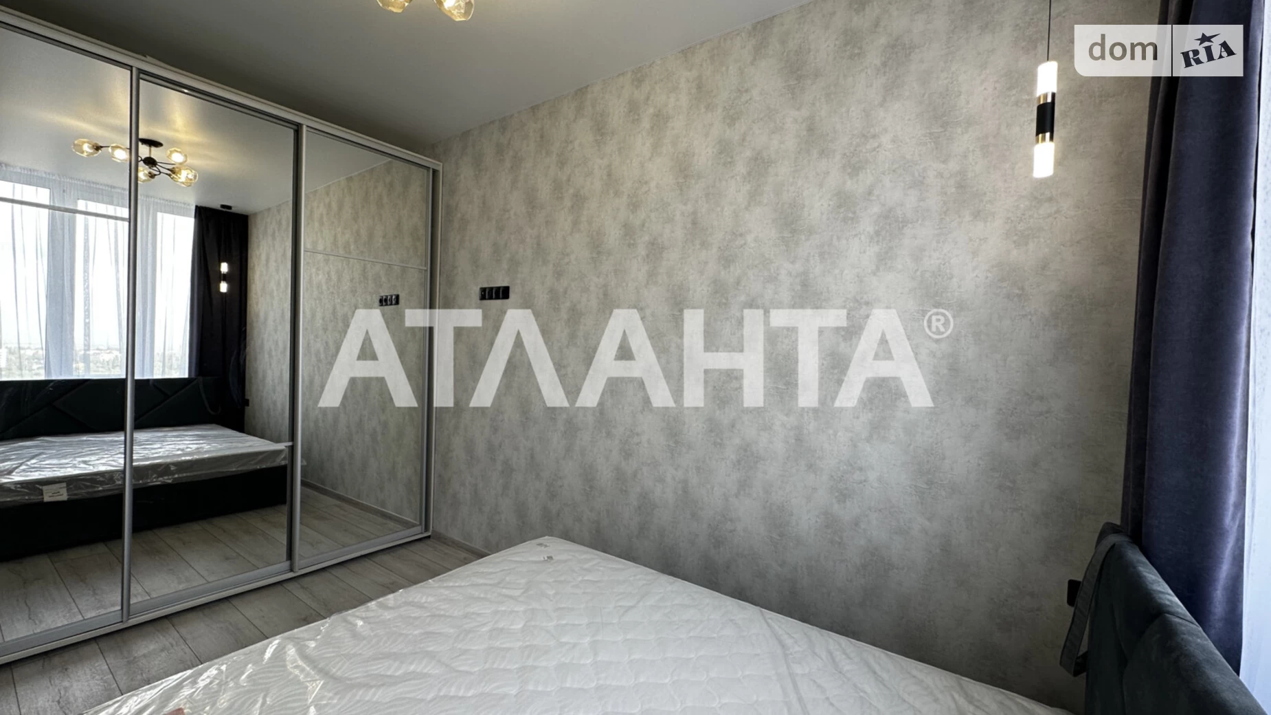 Продается 1-комнатная квартира 43 кв. м в Одессе, ул. Академика Филатова, 2 корпус 1 - фото 4