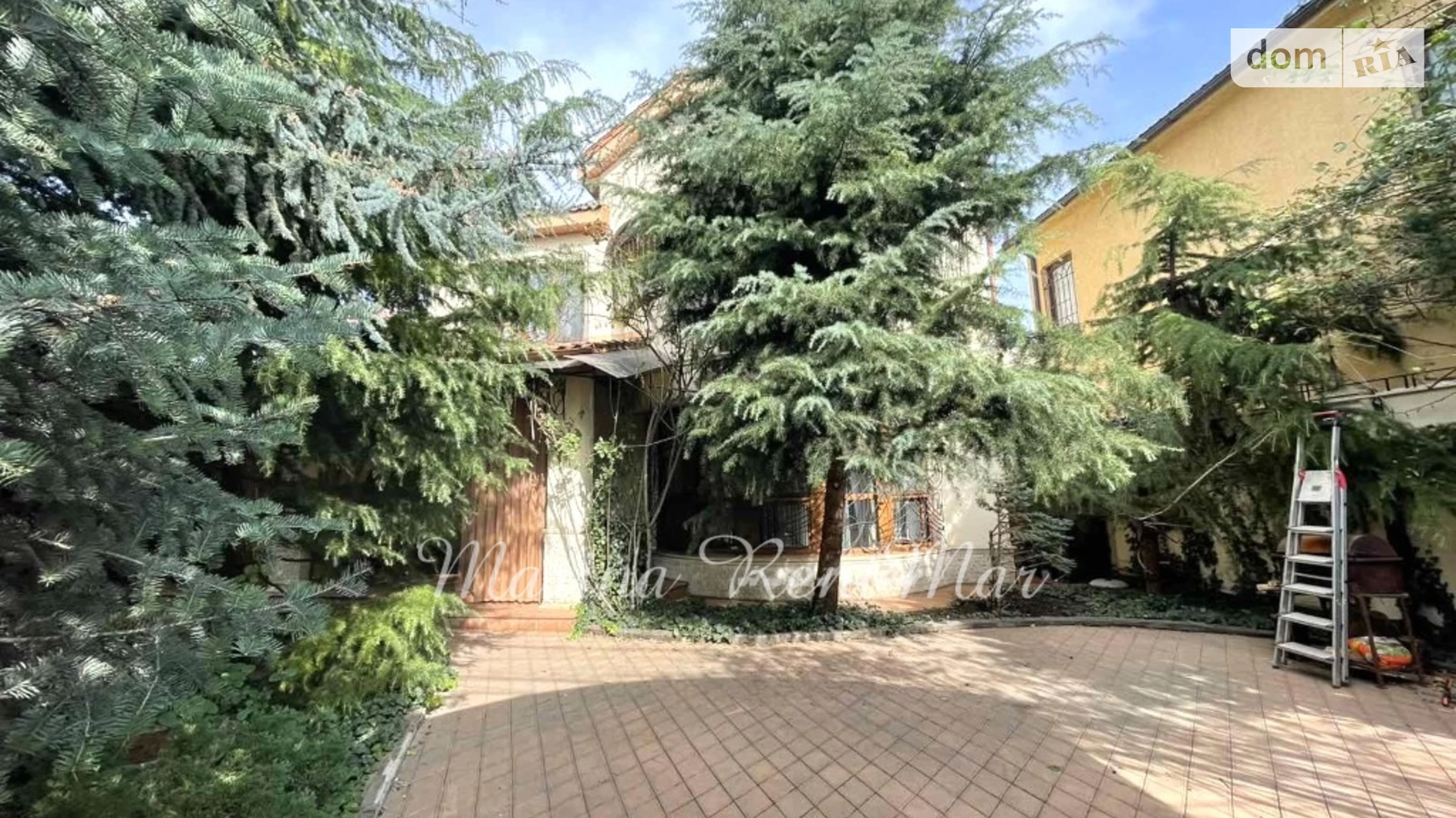 Сдается в аренду дом на 2 этажа 220 кв. м с мебелью, цена: 1300 $ - фото 2