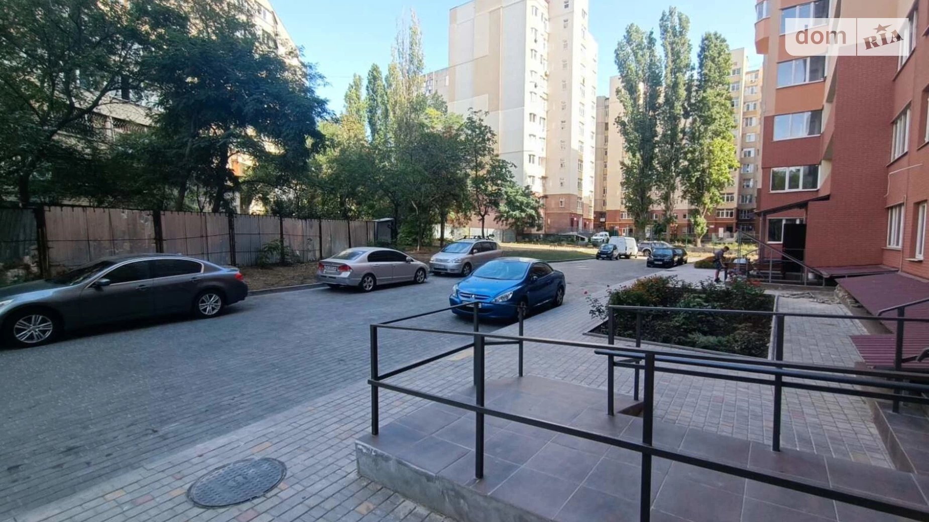 Продається 2-кімнатна квартира 70.4 кв. м у Одесі, вул. Євгена Чикаленка(Академіка Вільямса), 58А - фото 2