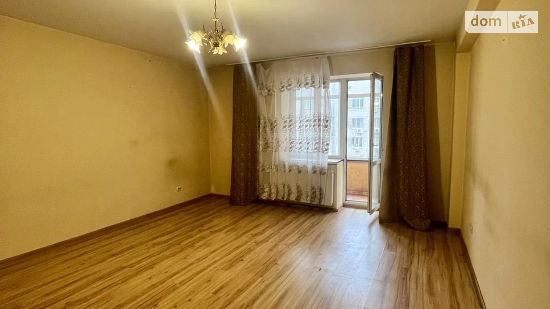 Продається 2-кімнатна квартира 72.2 кв. м у Львові, вул. Залізнична, 7Ж - фото 5