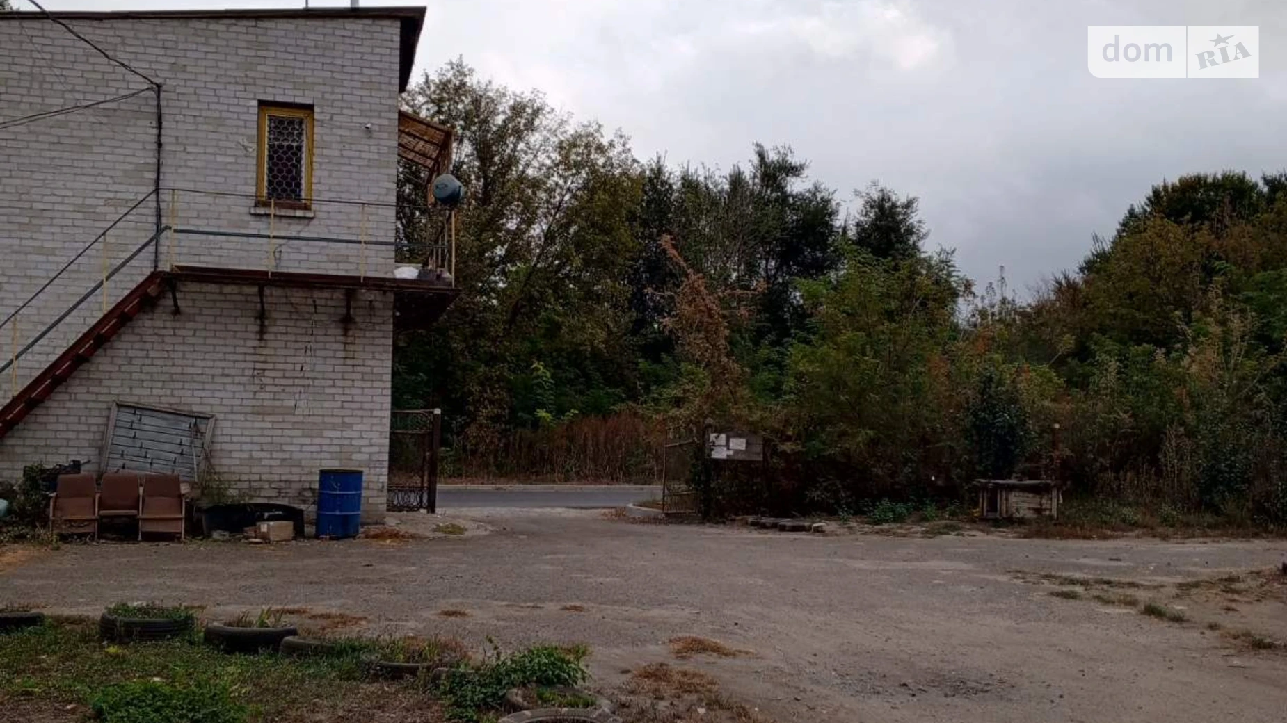 Продается место в гаражном кооперативе под бус на 172 кв. м, цена: 13500 € - фото 5