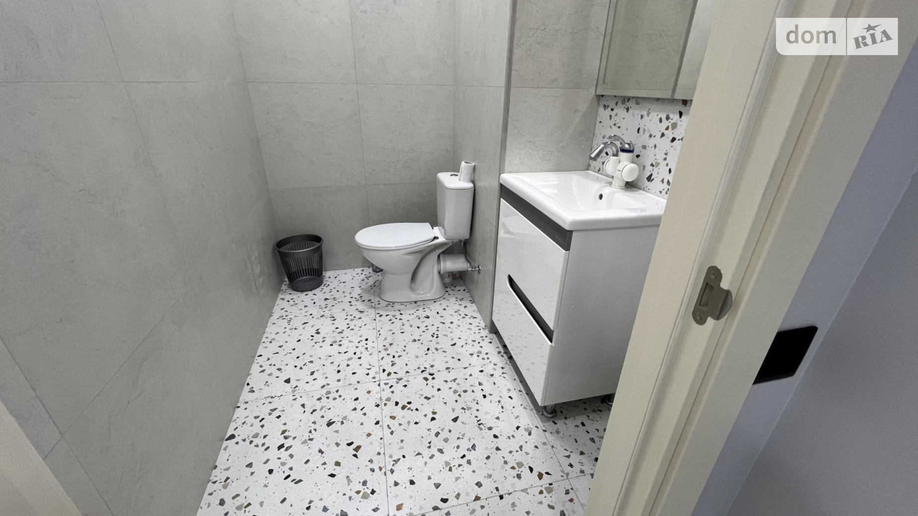Продається офіс 64 кв. м в бізнес-центрі, цена: 70000 $ - фото 4