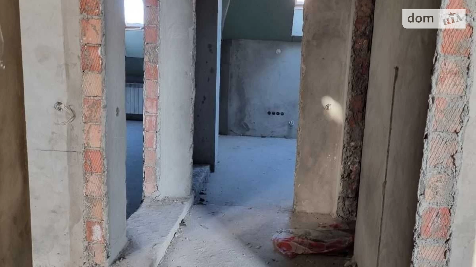 Продается 4-комнатная квартира 128 кв. м в Черновцах, ул. Корнея Толстюка(Достоевского Федора) - фото 2