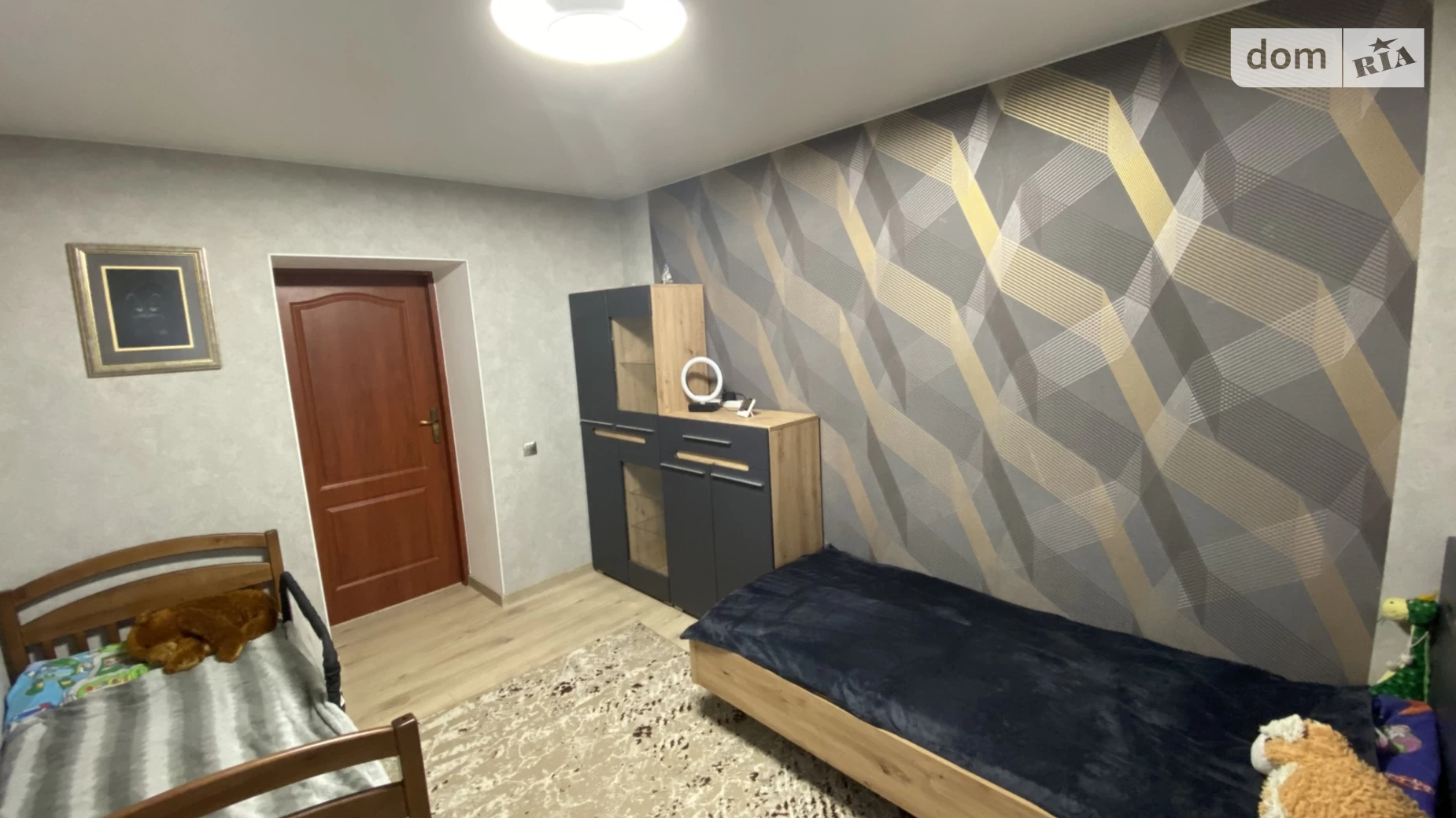 Продается 3-комнатная квартира 76 кв. м в Ивано-Франковске, ул. Стуса Василия - фото 2