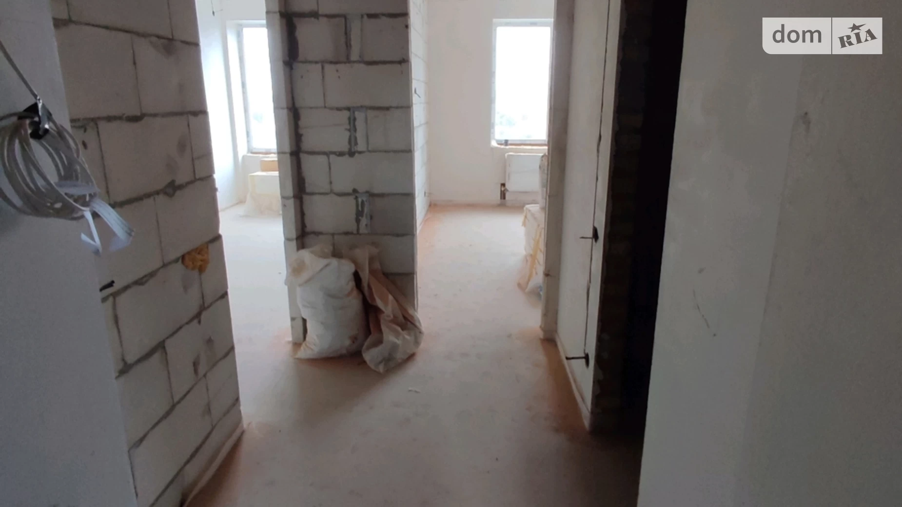 Продается 1-комнатная квартира 38 кв. м в Буче, ул. Ивана Кожедуба, 8 - фото 3