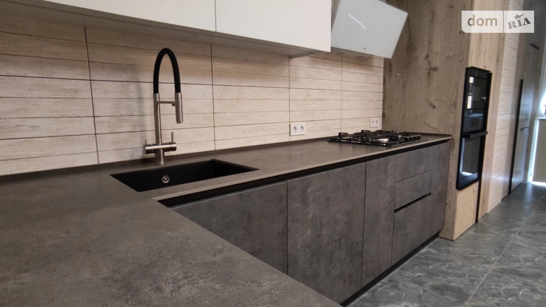 Продается 2-комнатная квартира 86 кв. м в, цена: 150000 $ - фото 2
