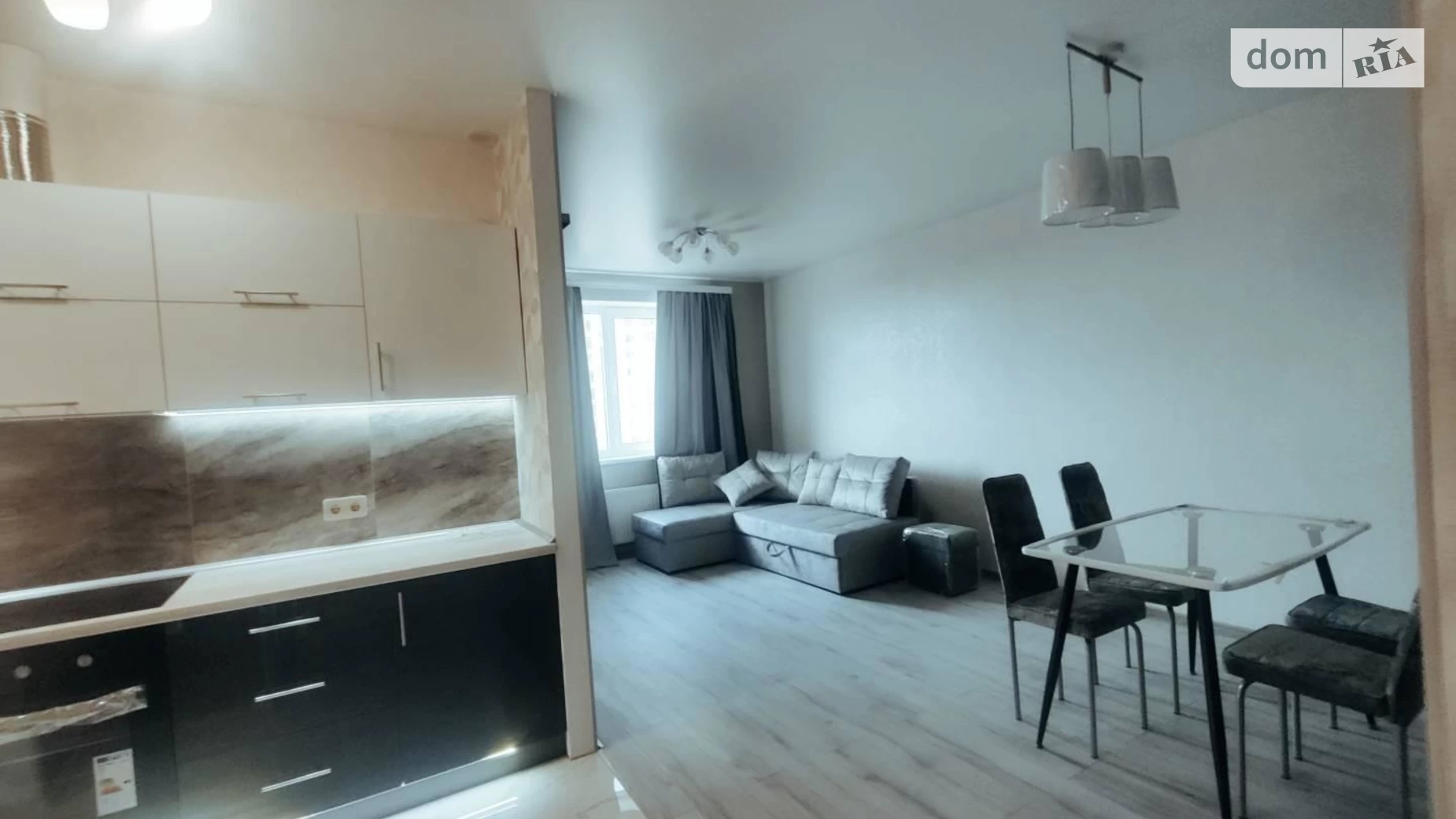 Продается 1-комнатная квартира 45 кв. м в Одессе, ул. Академика Сахарова - фото 2