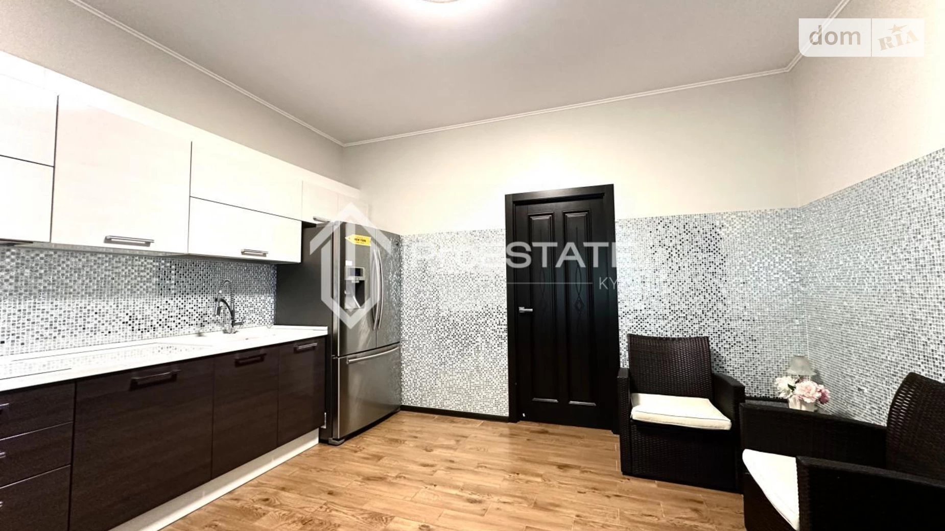 Продається будинок 2 поверховий 255 кв. м з балконом, цена: 450000 $ - фото 4