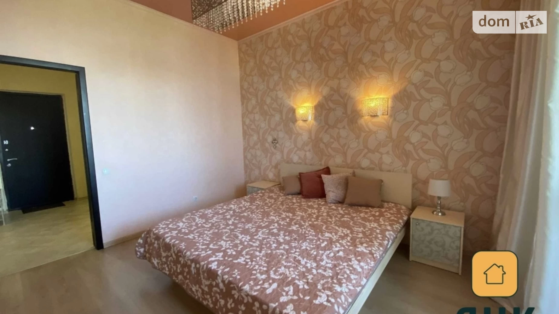 Продается 1-комнатная квартира 54 кв. м в Одессе, ул. Независимости, 11/8 - фото 2