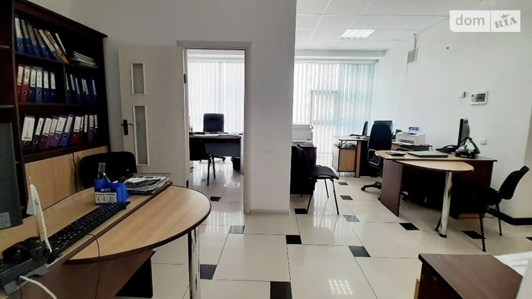 Продается офис 33 кв. м в бизнес-центре, цена: 54450 $ - фото 4