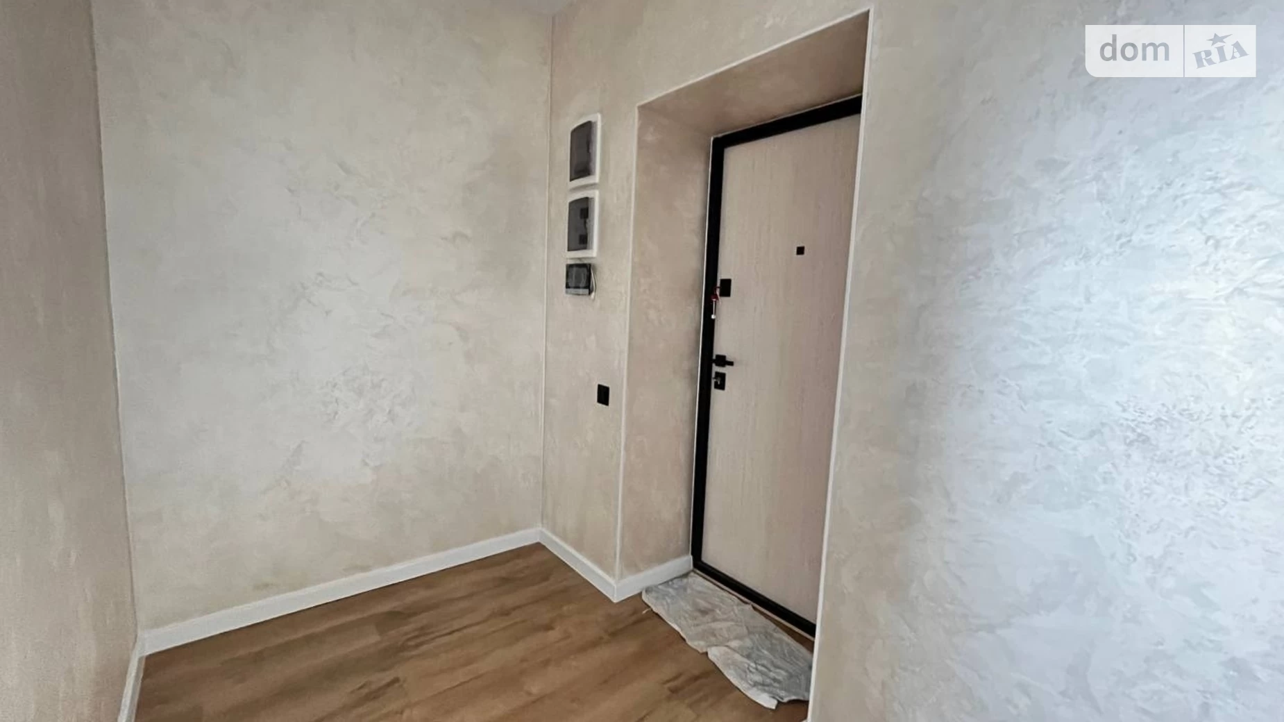 Продается 1-комнатная квартира 42 кв. м в Ивано-Франковске, ул. Волошина Августина, 2А - фото 4