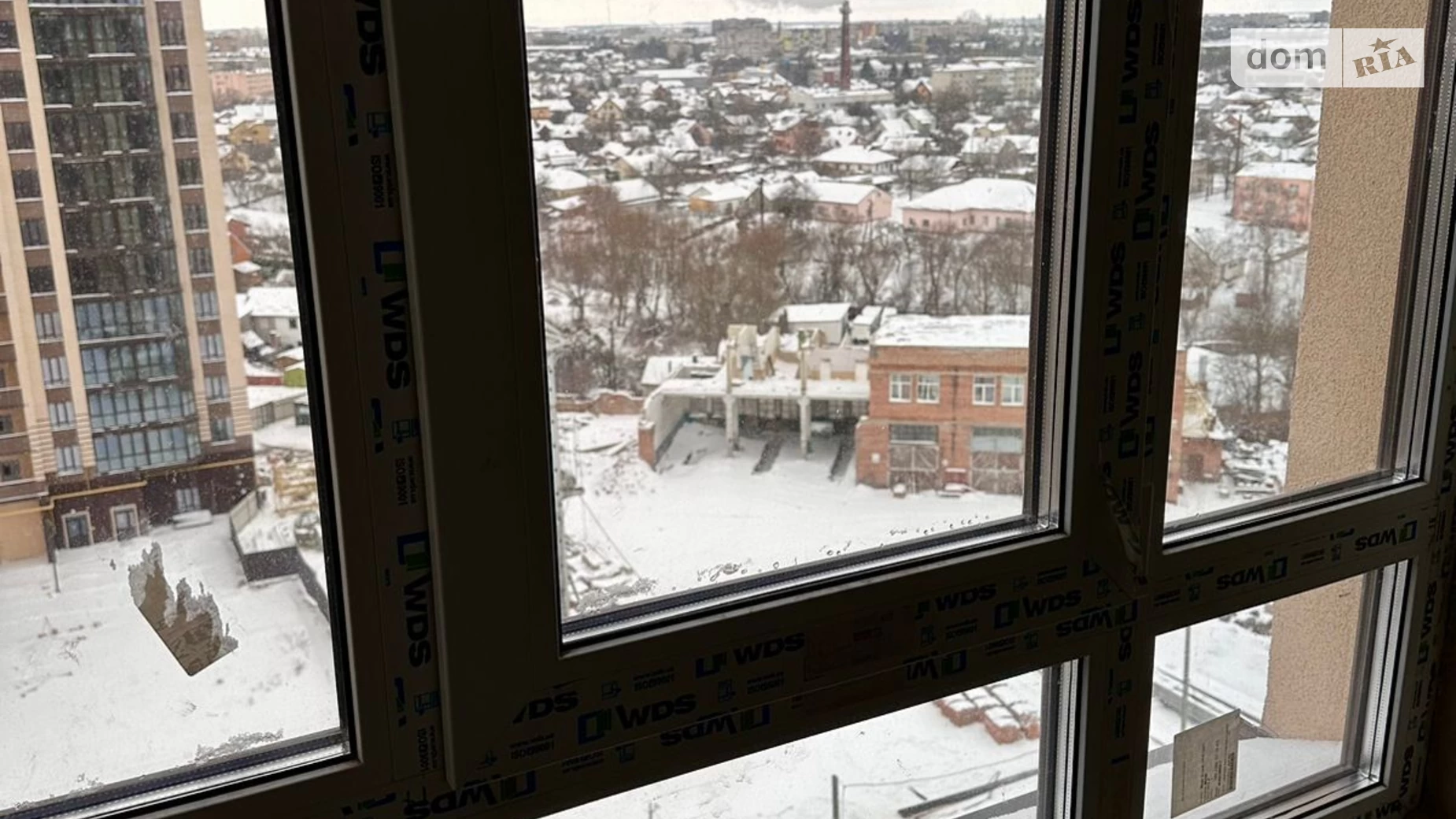 1-комнатная квартира 46 кв. м в Луцке, ул. Ровенская - фото 4