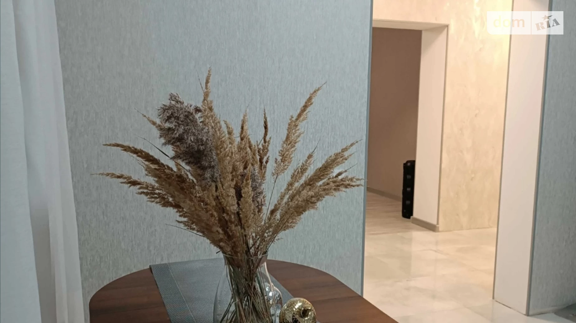 Продается дом на 3 этажа 240 кв. м с камином, цена: 99000 $ - фото 2