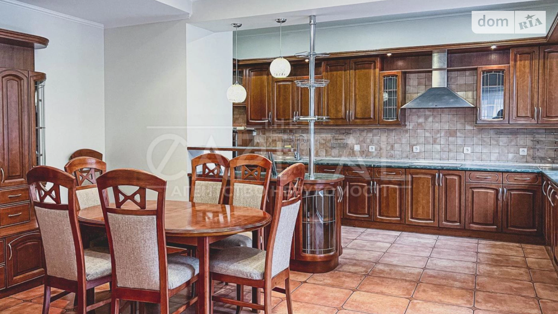 Продається будинок 3 поверховий 474 кв. м з балконом, цена: 800000 $ - фото 2