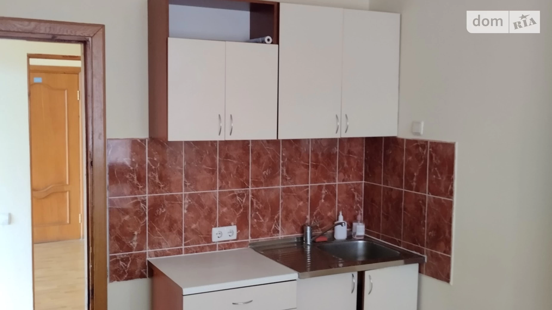 Сдается в аренду офис 73.2 кв. м в бизнес-центре, цена: 24903 грн - фото 2