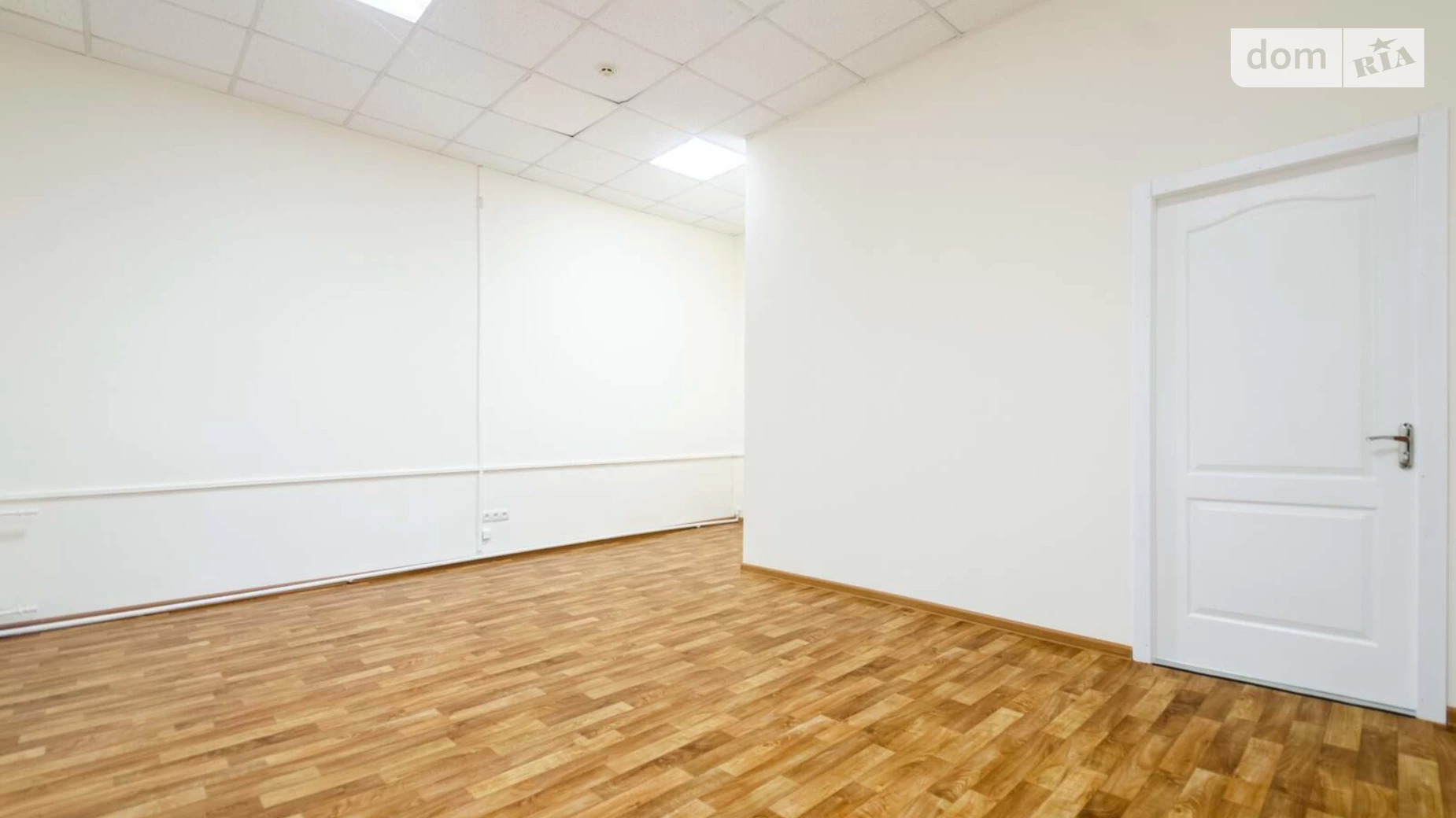 Сдается в аренду офис 33 кв. м в бизнес-центре, цена: 14850 грн - фото 2