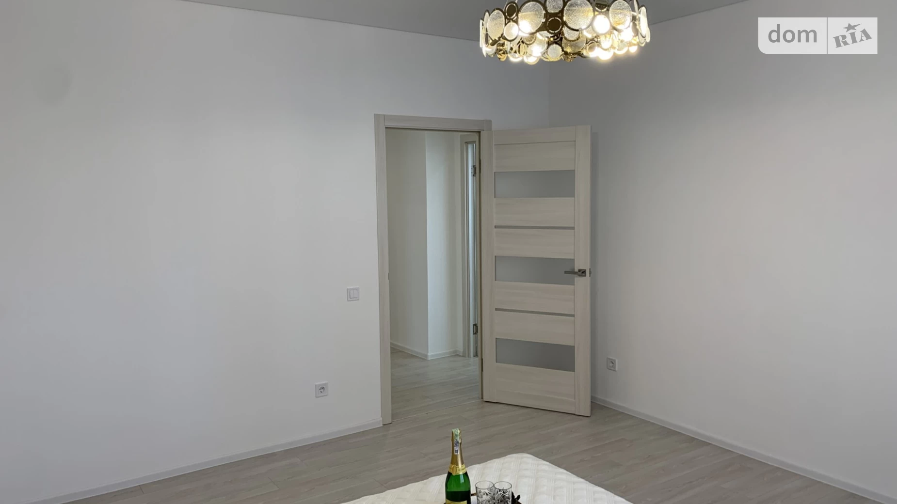 Продається 2-кімнатна квартира 75 кв. м у, цена: 90000 $ - фото 2