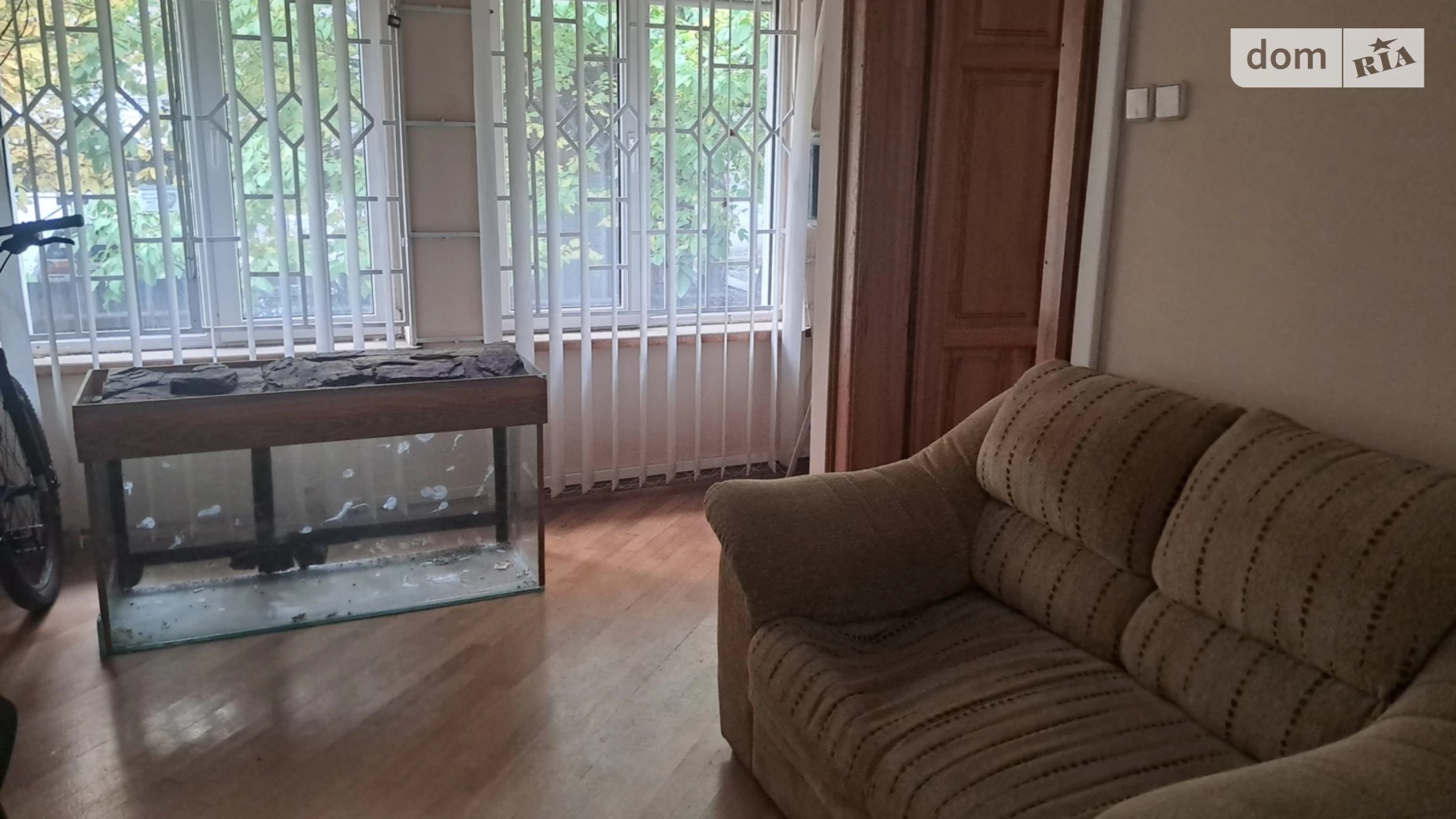 Продается офис 243 кв. м в бизнес-центре, цена: 280000 $ - фото 3